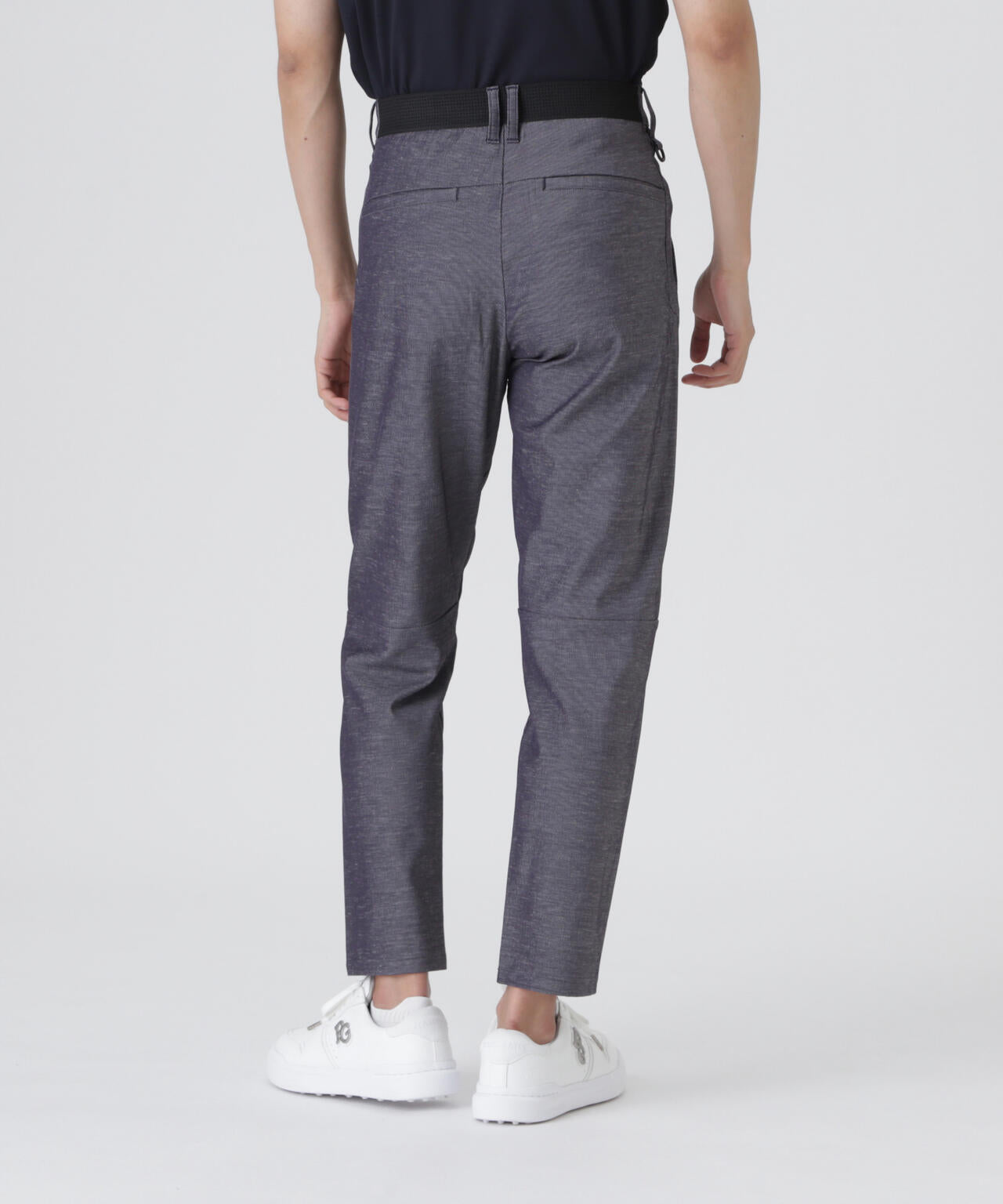 H:182cm/C:93/W:77/H:91 着用サイズ:5