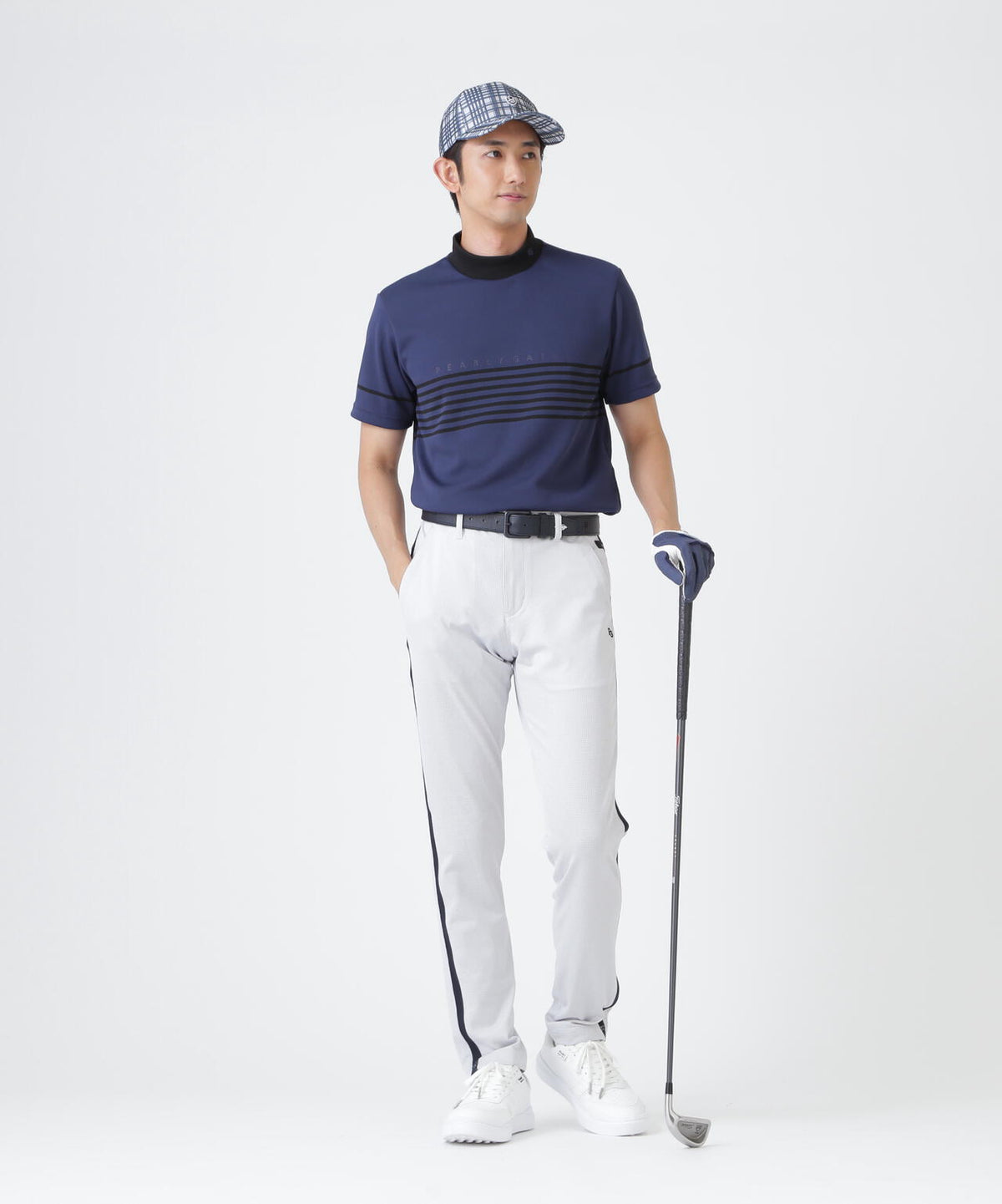 H:182cm/C:93/W:77/H:91 着用サイズ:5