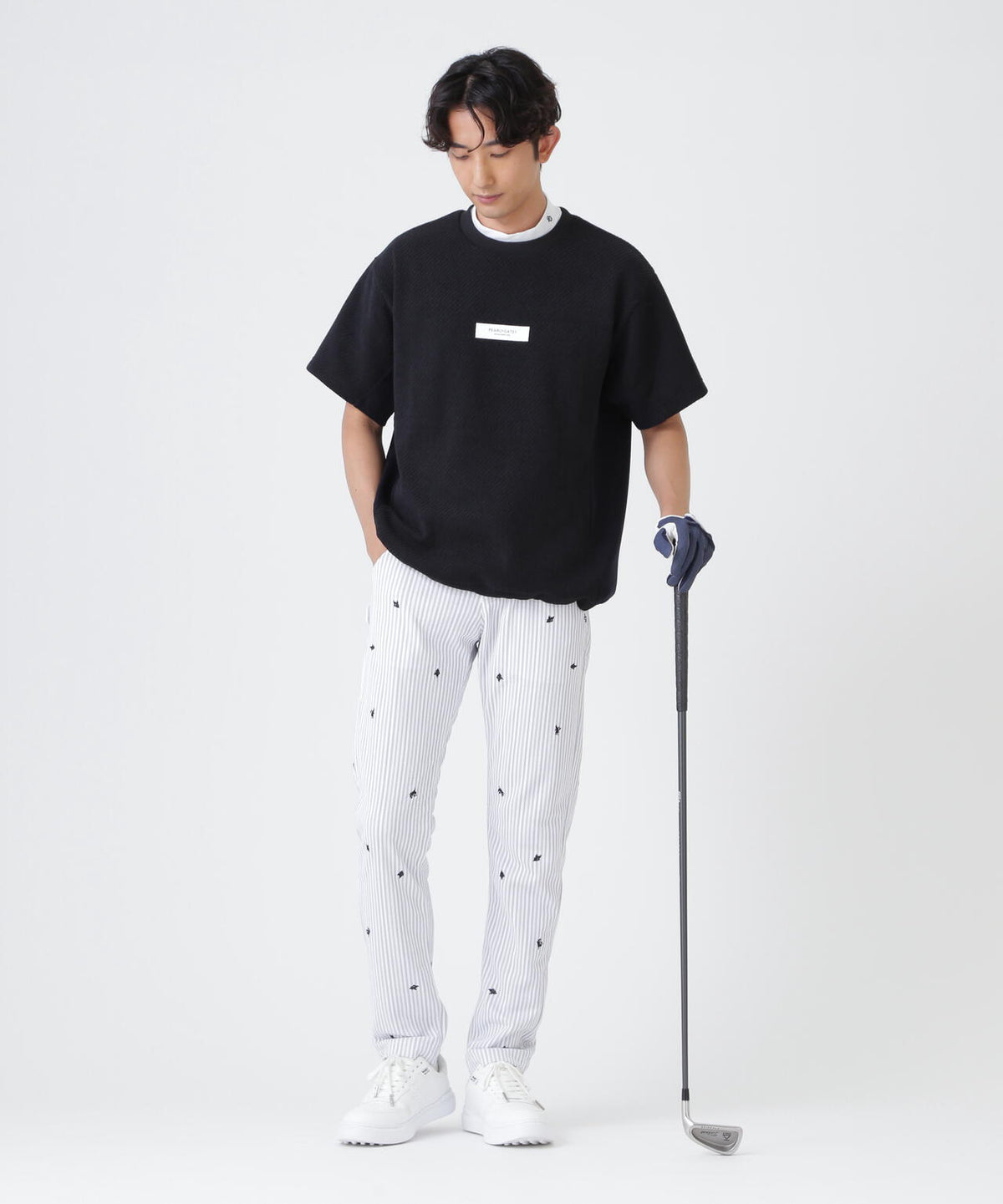 H:182cm/C:93/W:77/H:91 着用サイズ:5