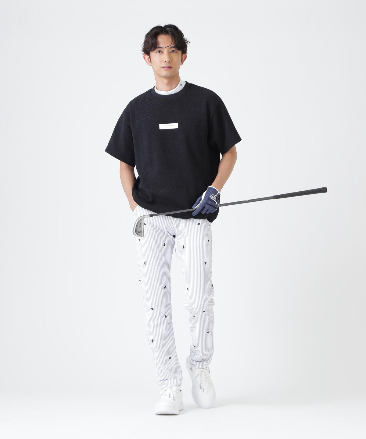 H:182cm/C:93/W:77/H:91 着用サイズ:5