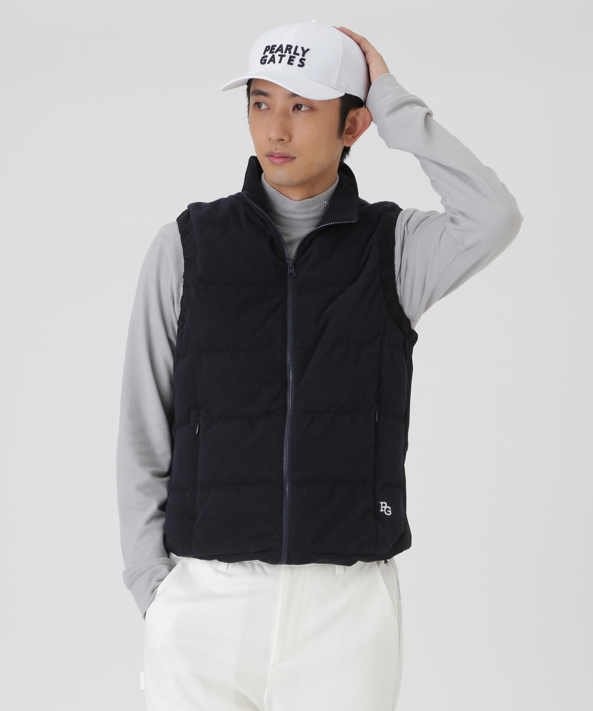 H:182cm/C:93/W:77/H:91 着用サイズ:5