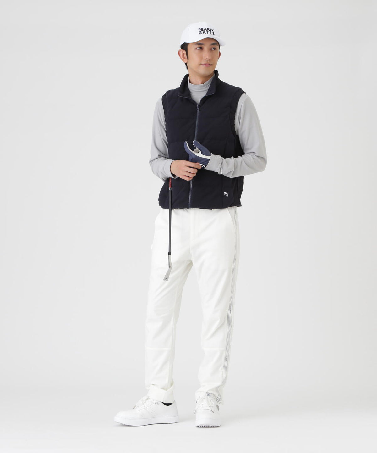 H:182cm/C:93/W:77/H:91 着用サイズ:5