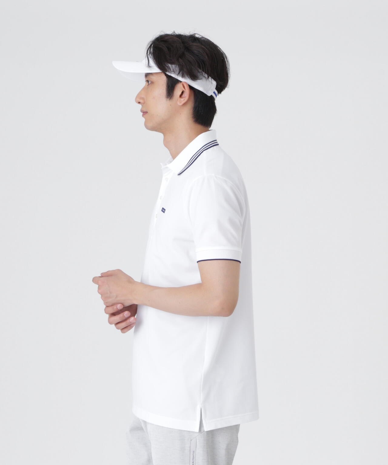 H:182cm/C:93/W:77/H:91 着用サイズ:5