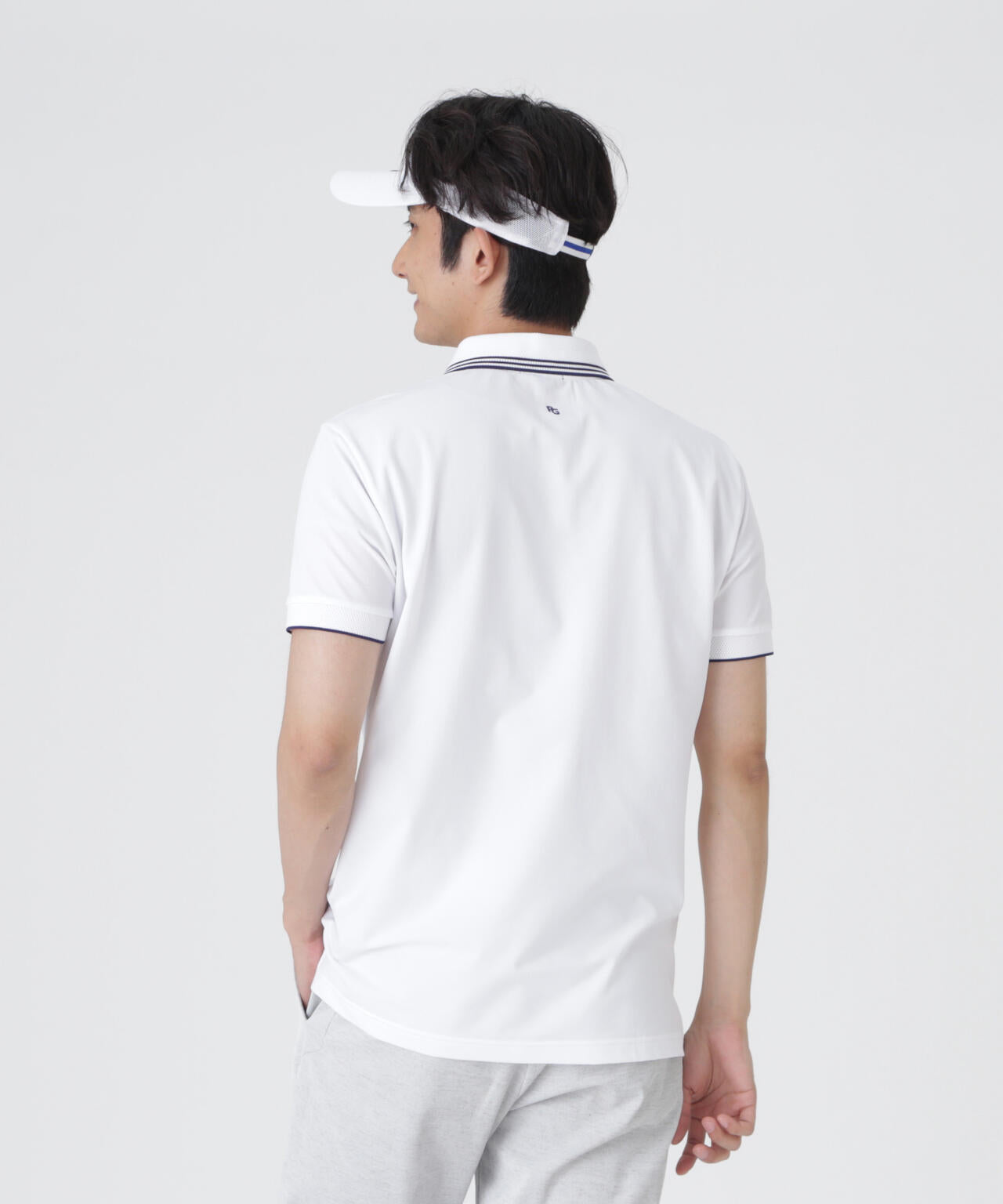 H:182cm/C:93/W:77/H:91 着用サイズ:5