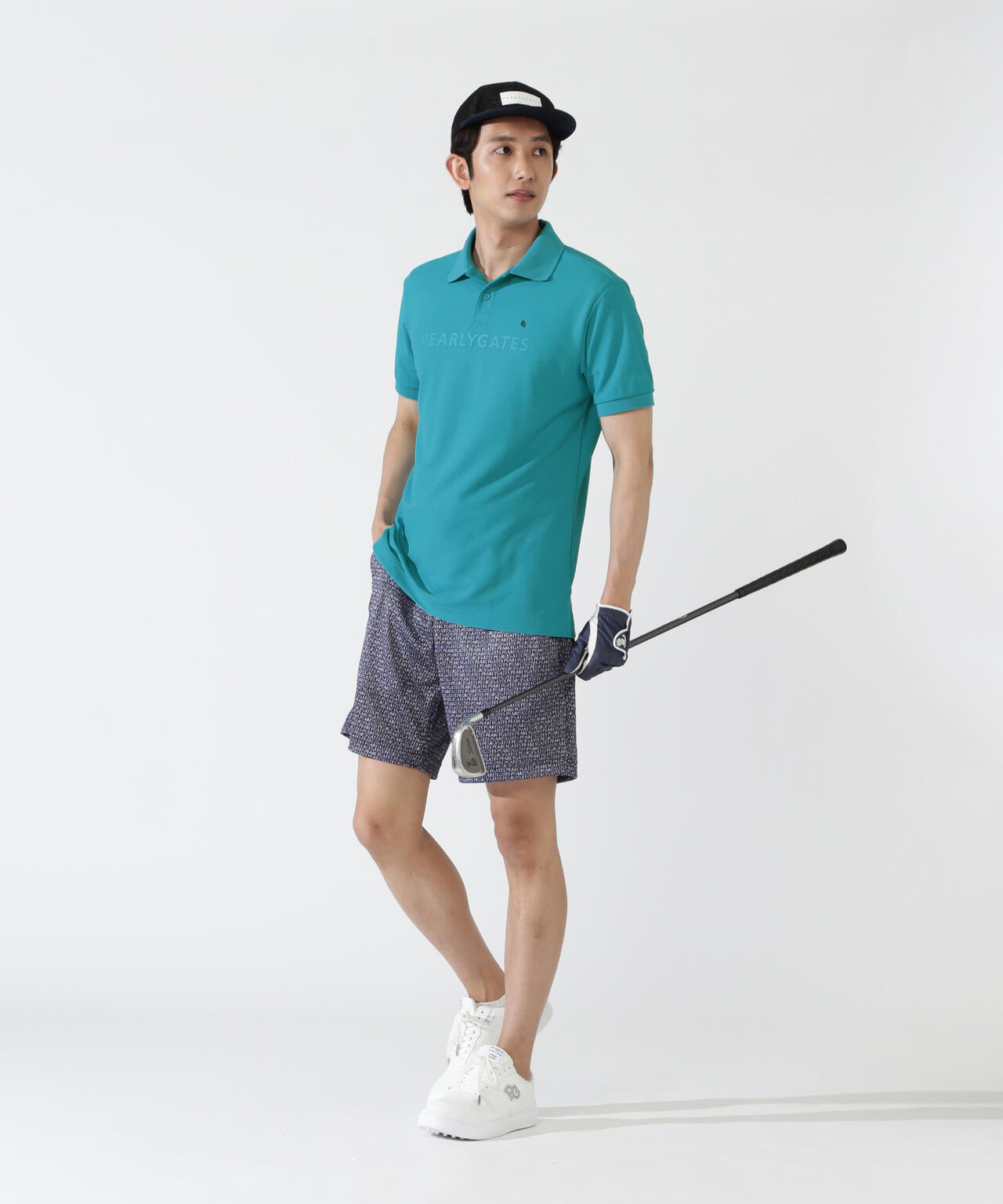 H:182cm/C:93/W:77/H:91 着用サイズ:5