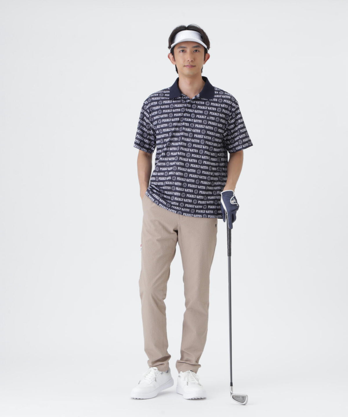 H:182cm/C:93/W:77/H:91 着用サイズ:5