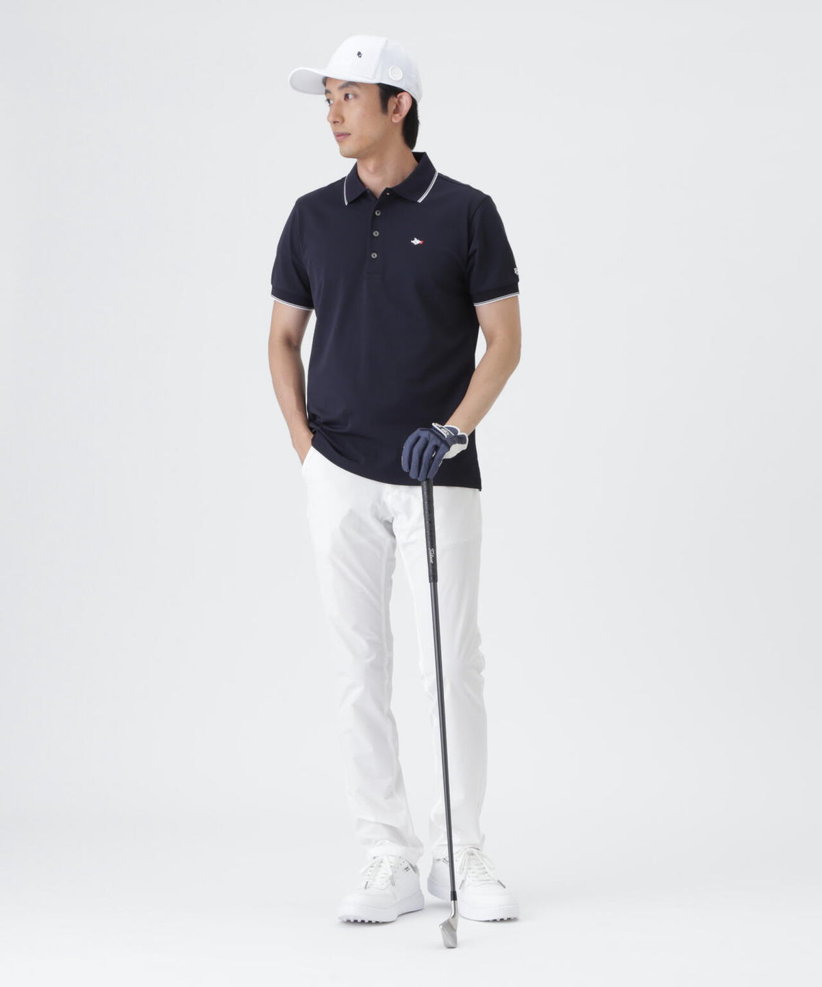 H:182cm/C:93/W:77/H:91 着用サイズ:5