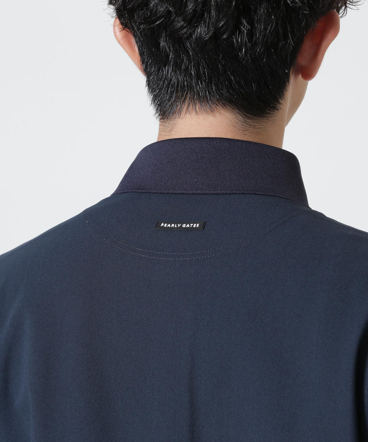 H:182cm/C:93/W:77/H:91 着用サイズ:5