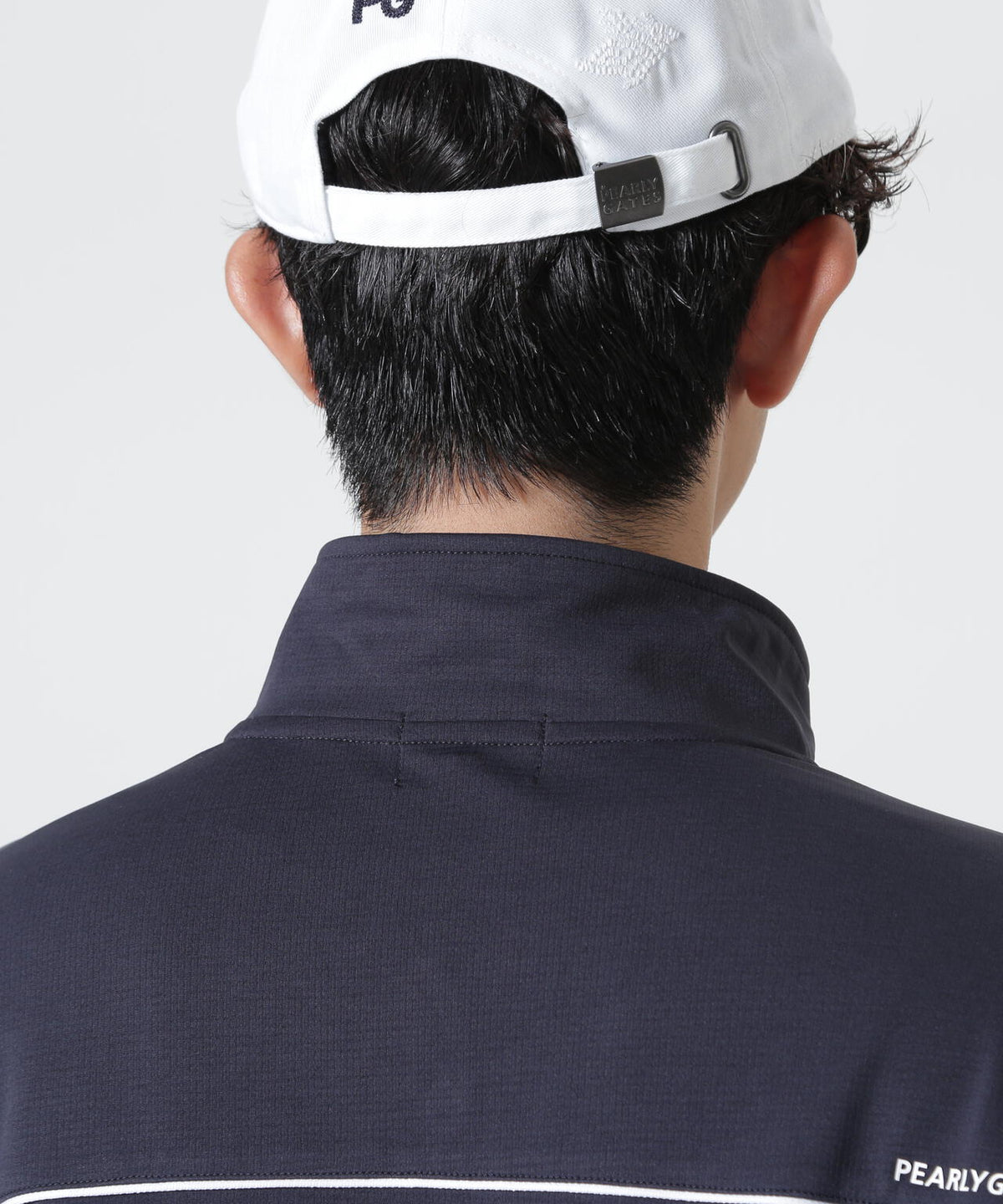 H:182cm/C:93/W:77/H:91 着用サイズ:5
