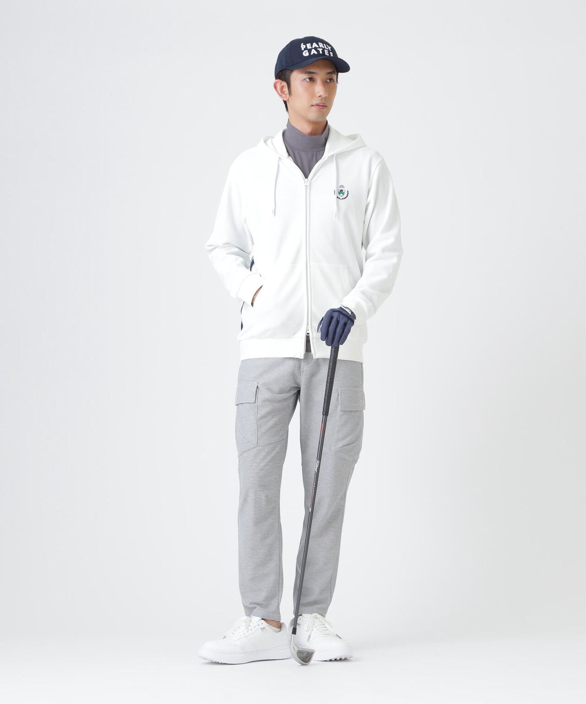 H:182cm/C:93/W:77/H:91 着用サイズ:5