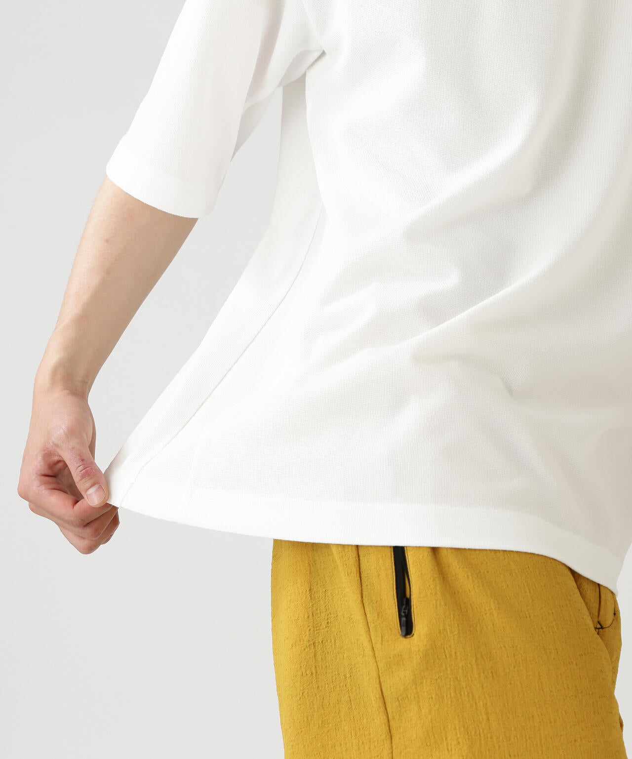 185cm C:85 W:70 H:97 着用サイズ:5