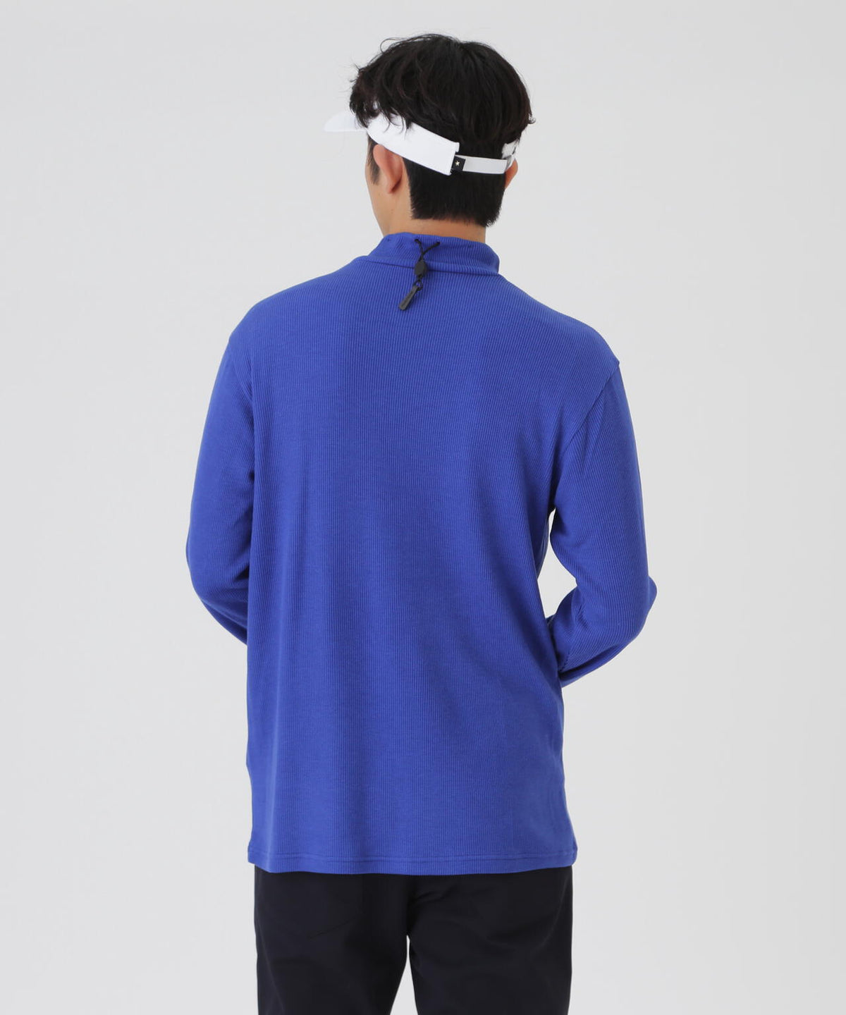 H:182cm/C:93/W:77/H:91 着用サイズ:5