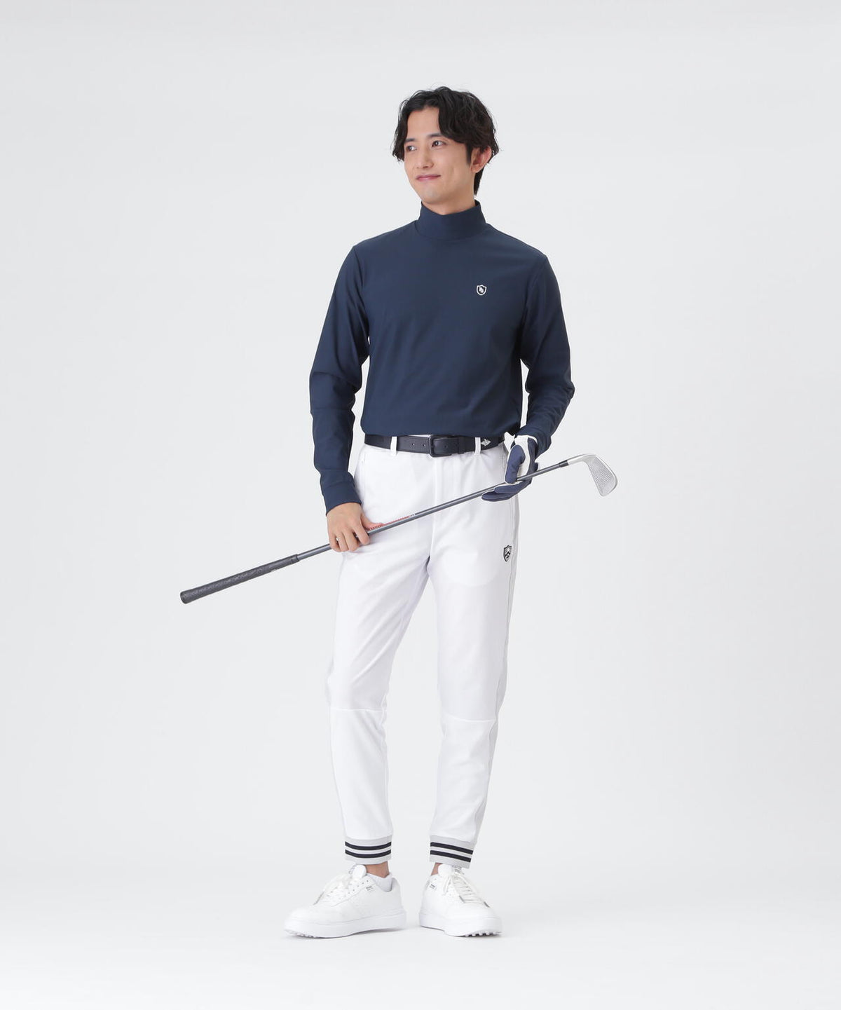 H:182cm/C:93/W:77/H:91 着用サイズ:5