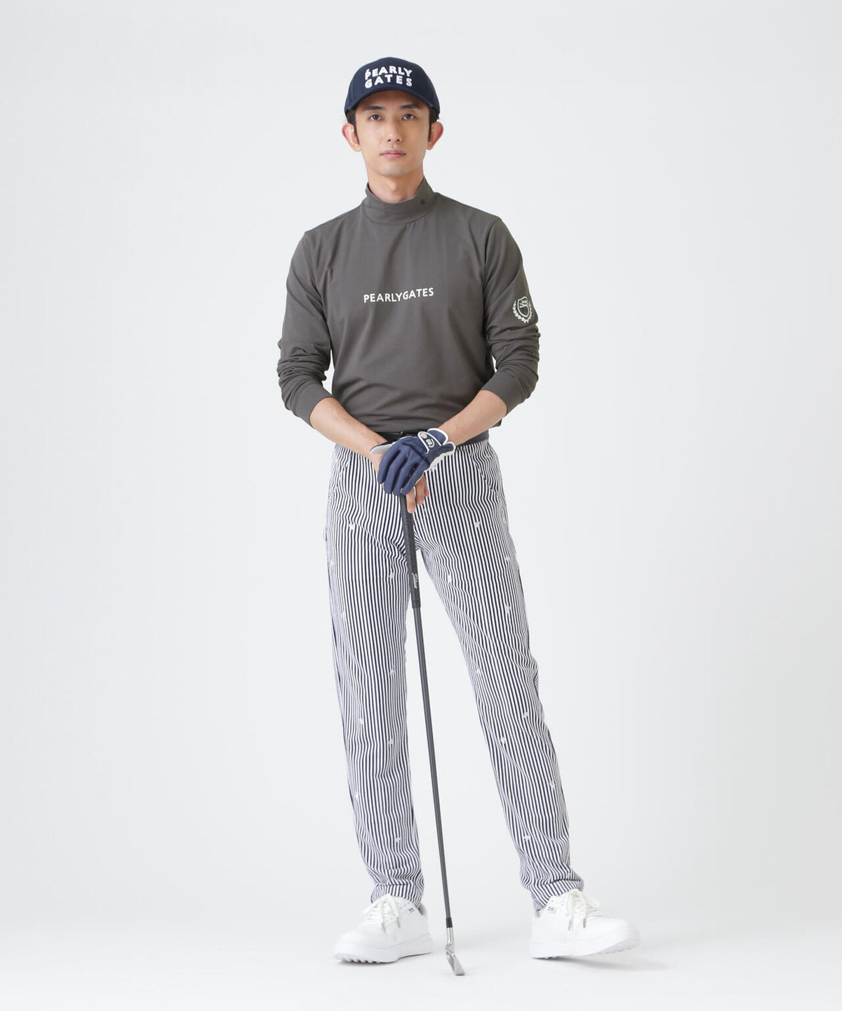 H:182cm/C:93/W:77/H:91 着用サイズ:5