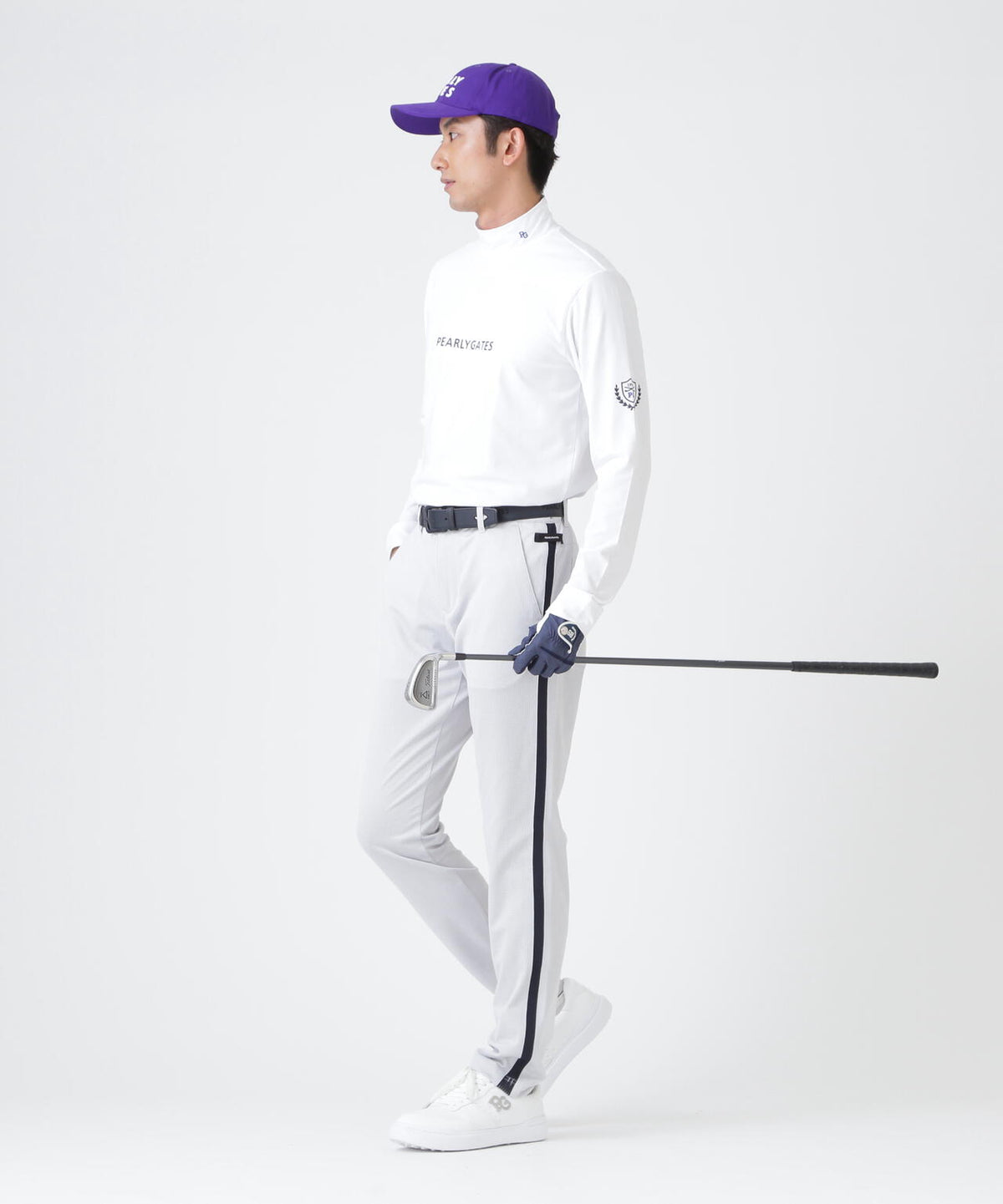 H:182cm/C:93/W:77/H:91 着用サイズ:5