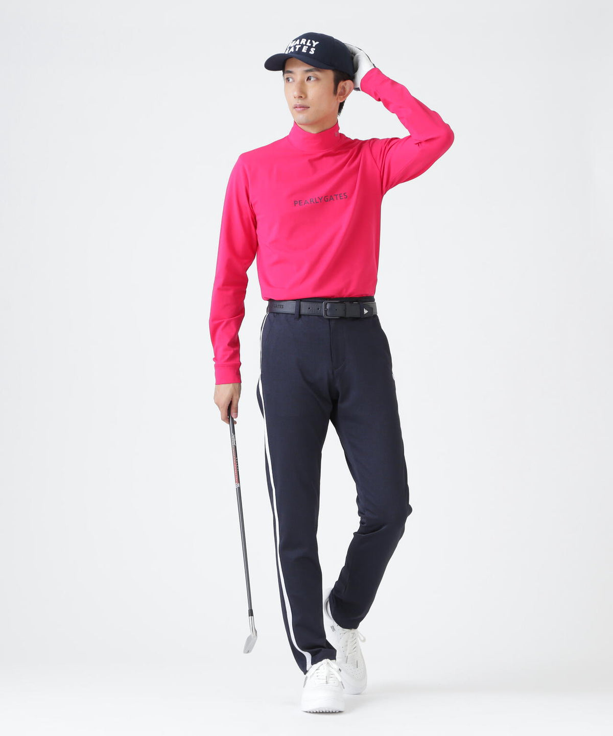 H:182cm/C:93/W:77/H:91 着用サイズ:5