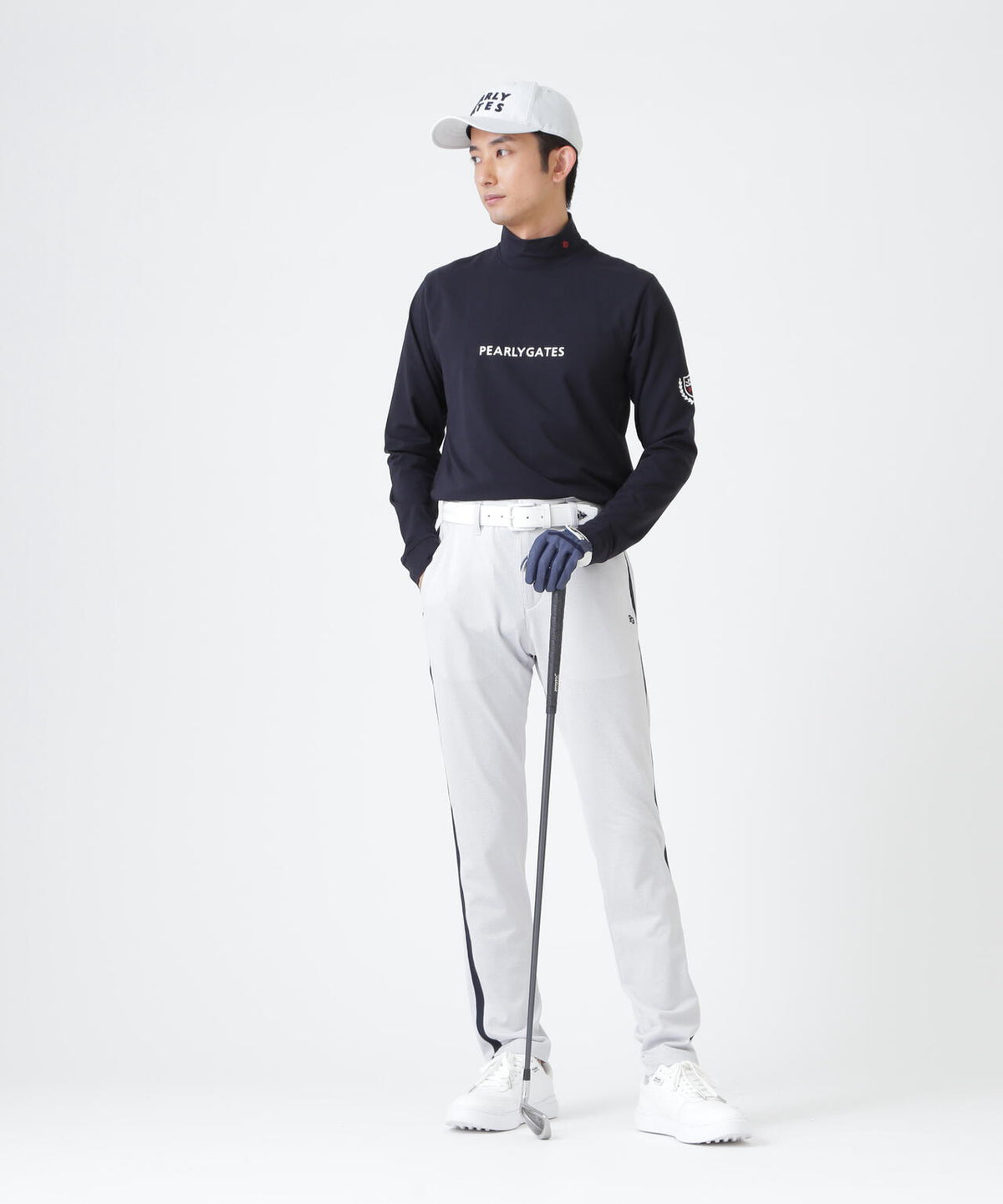 H:182cm/C:93/W:77/H:91 着用サイズ:5