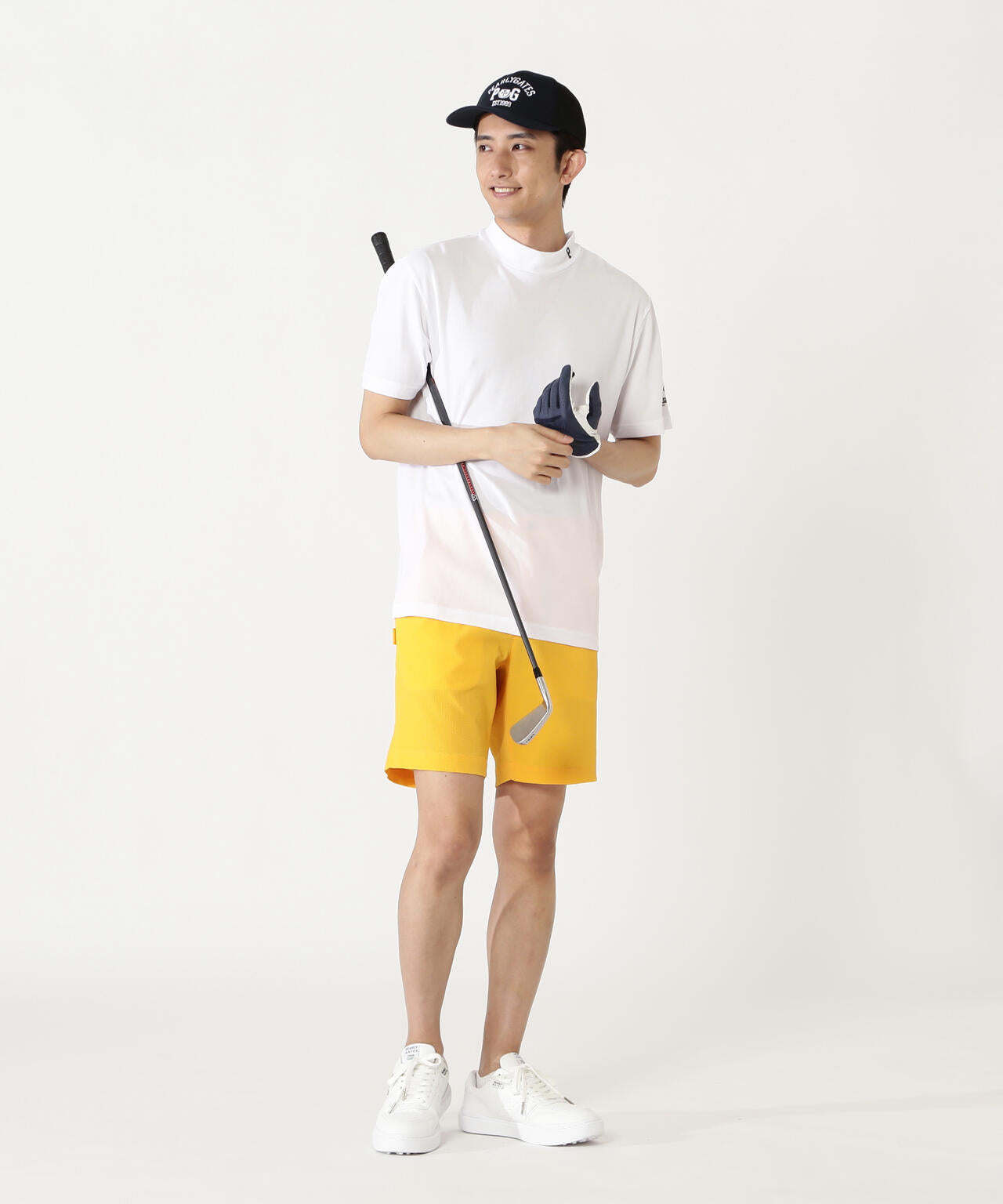 H:182cm/C:93/W:77/H:91 着用サイズ:5