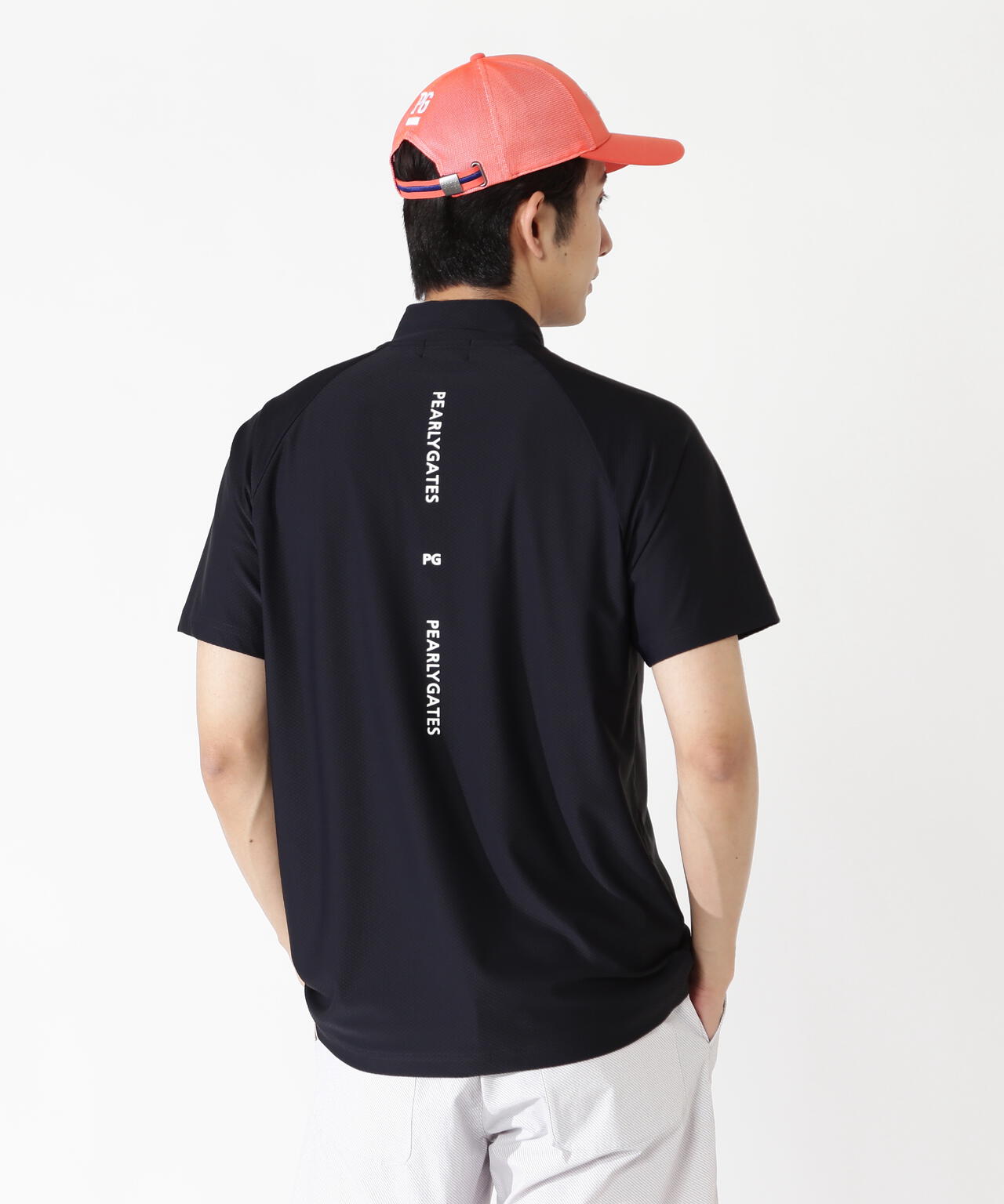 H:182cm/C:93/W:77/H:91 着用サイズ:5