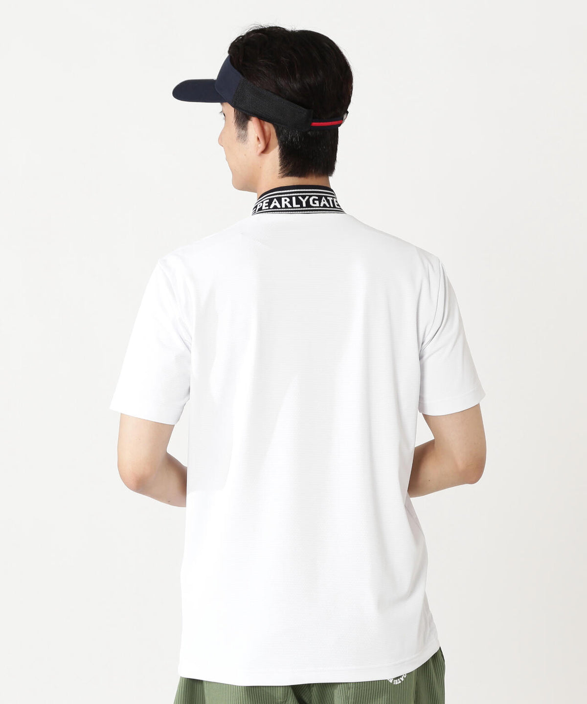 H:182cm/C:93/W:77/H:91 着用サイズ:5
