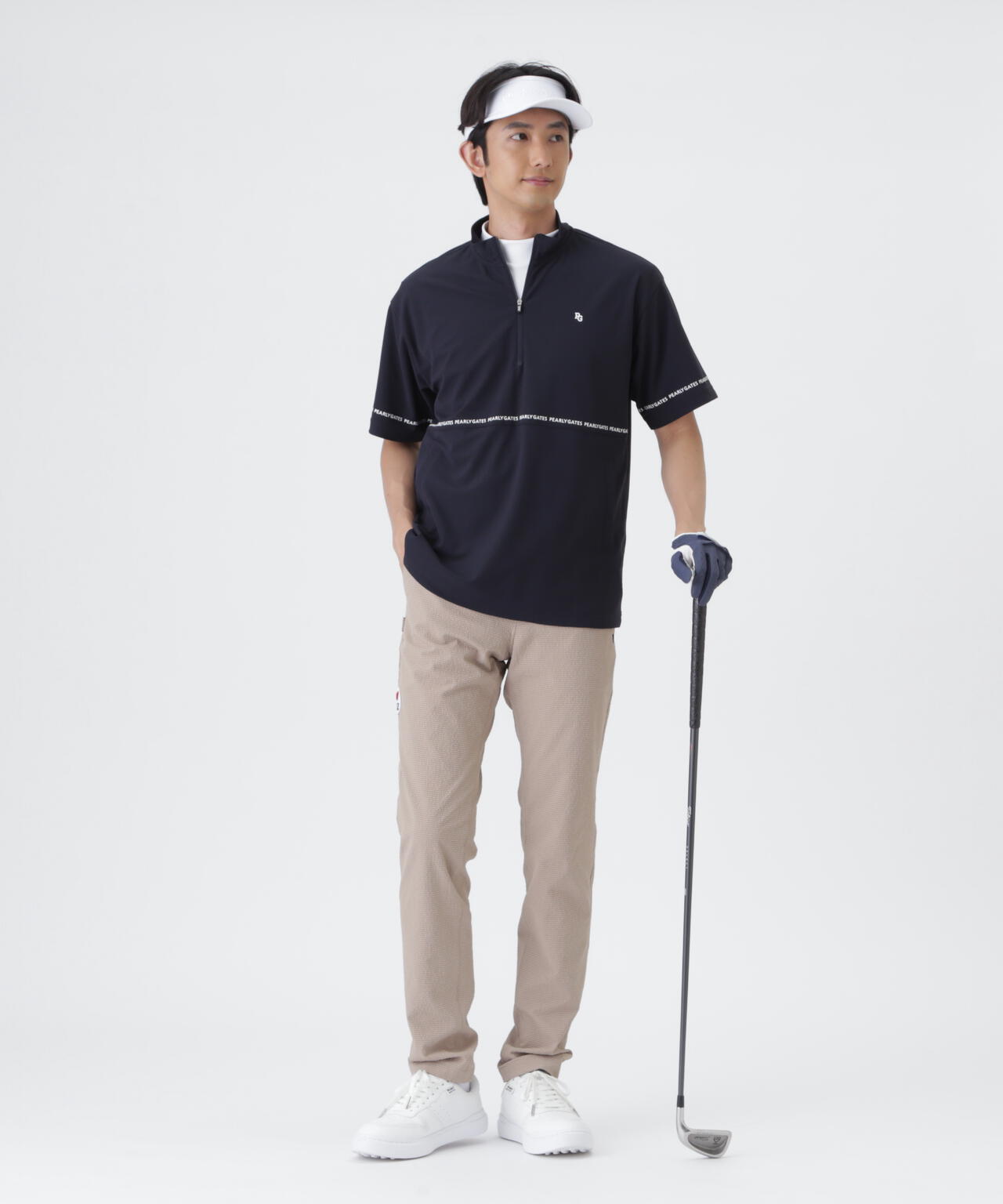 H:182cm/C:93/W:77/H:91 着用サイズ:5