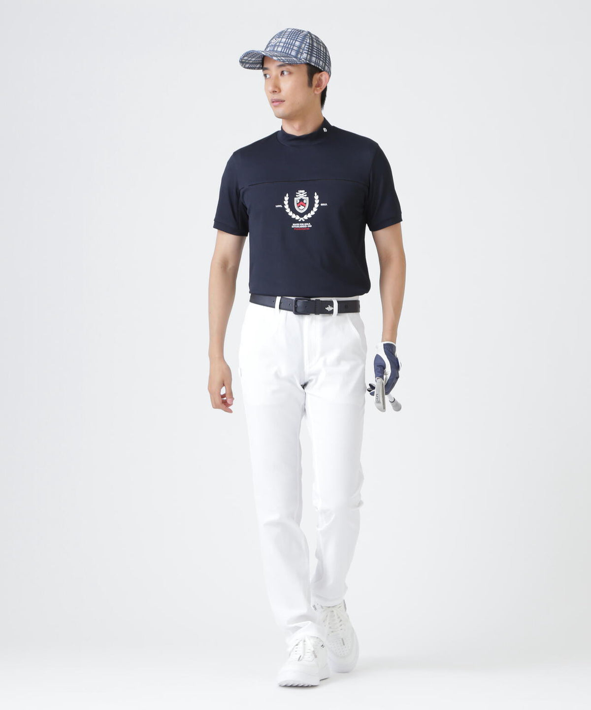 H:182cm/C:93/W:77/H:91 着用サイズ:5