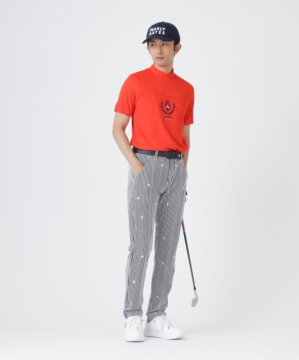 H:182cm/C:93/W:77/H:91 着用サイズ:5