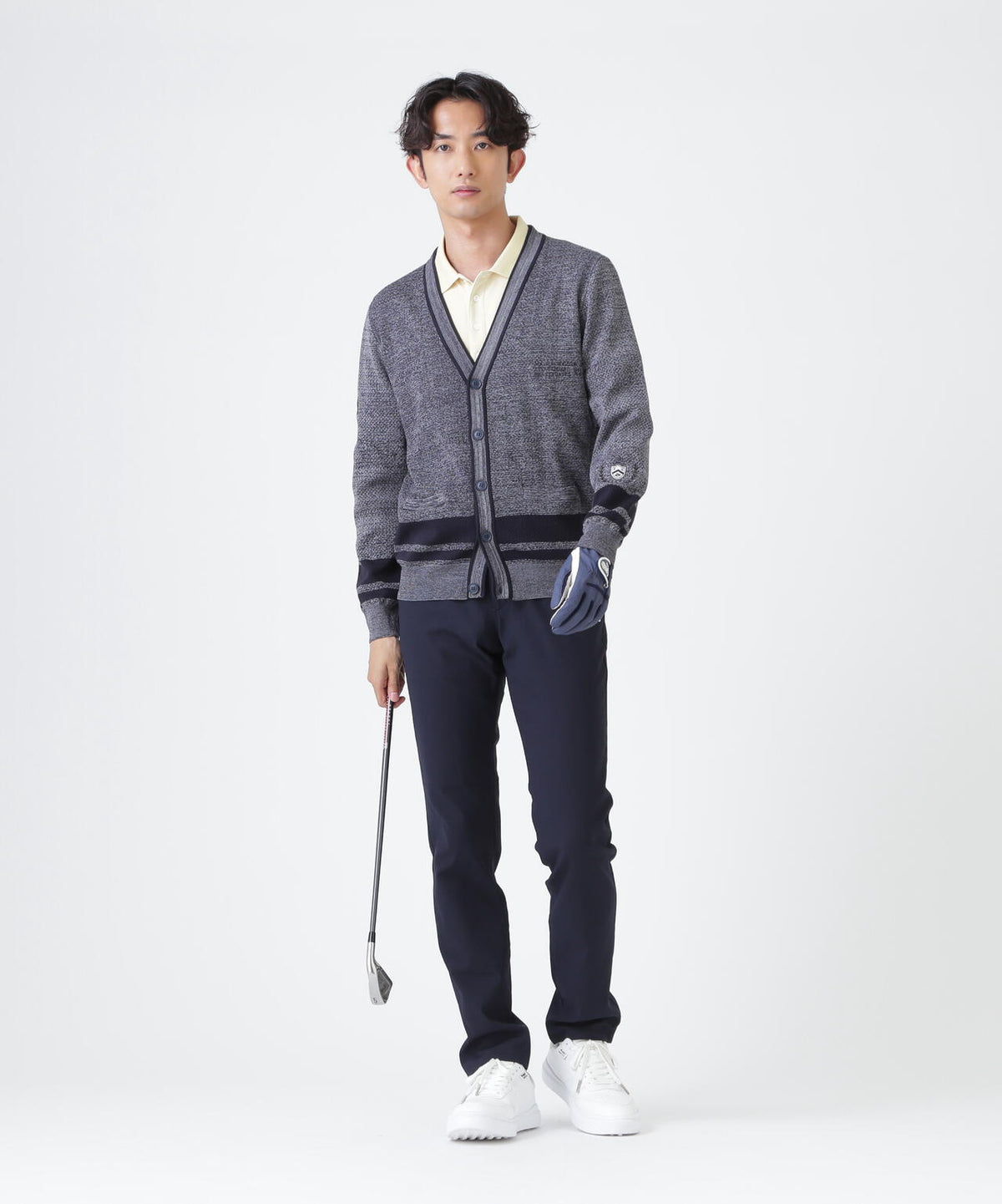 H:182cm/C:93/W:77/H:91 着用サイズ:5