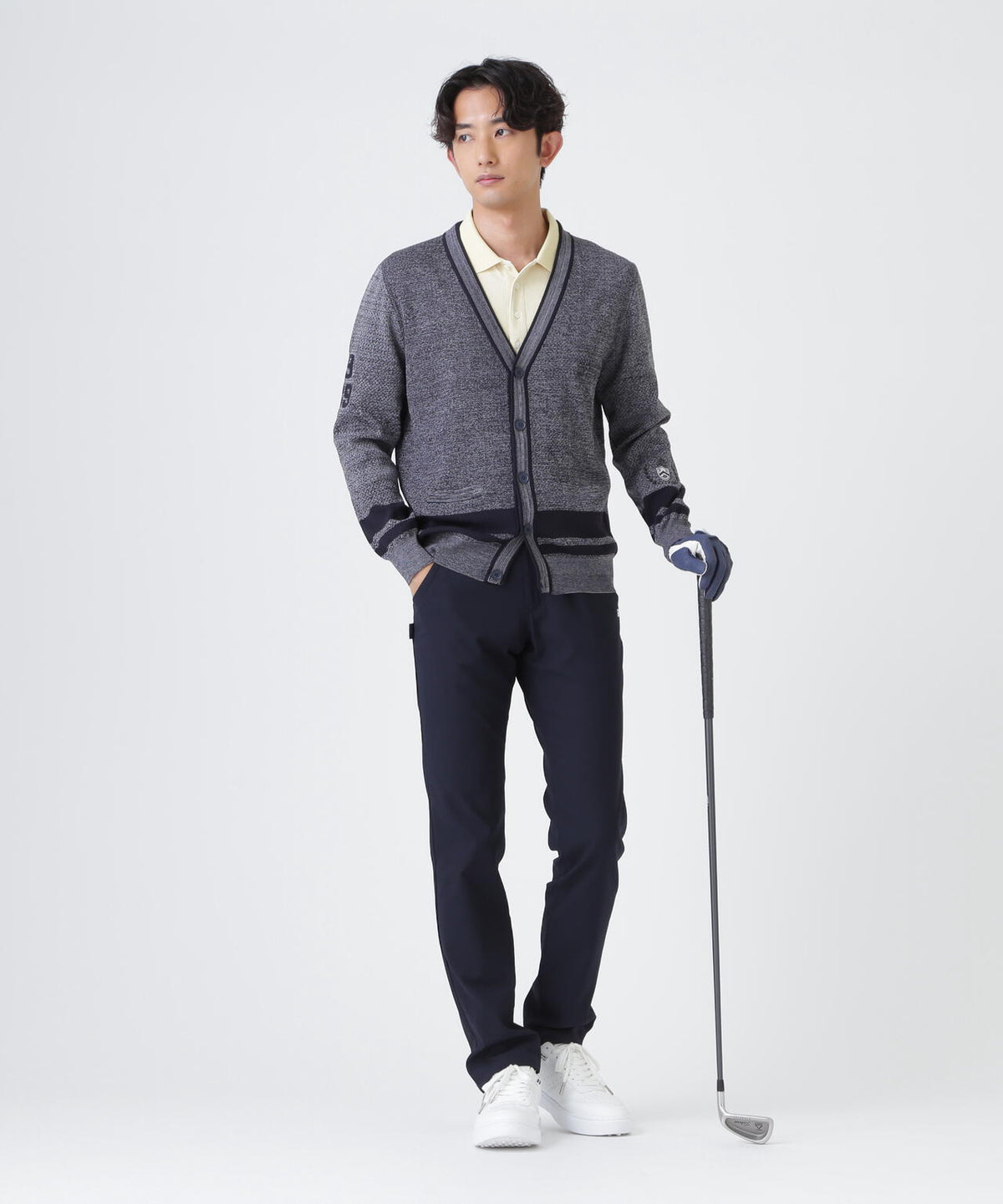 H:182cm/C:93/W:77/H:91 着用サイズ:5