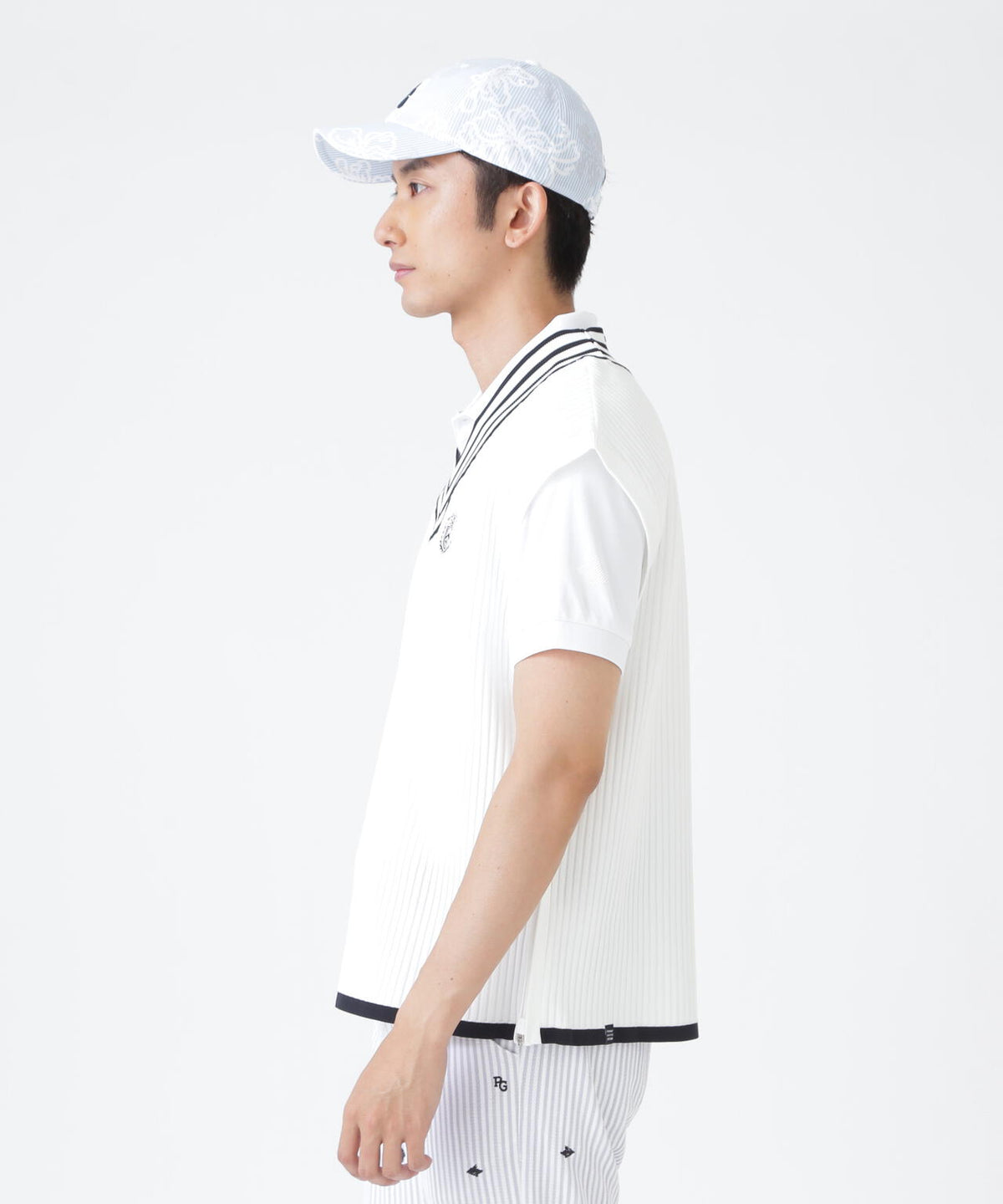 H:182cm/C:93/W:77/H:91 着用サイズ:5