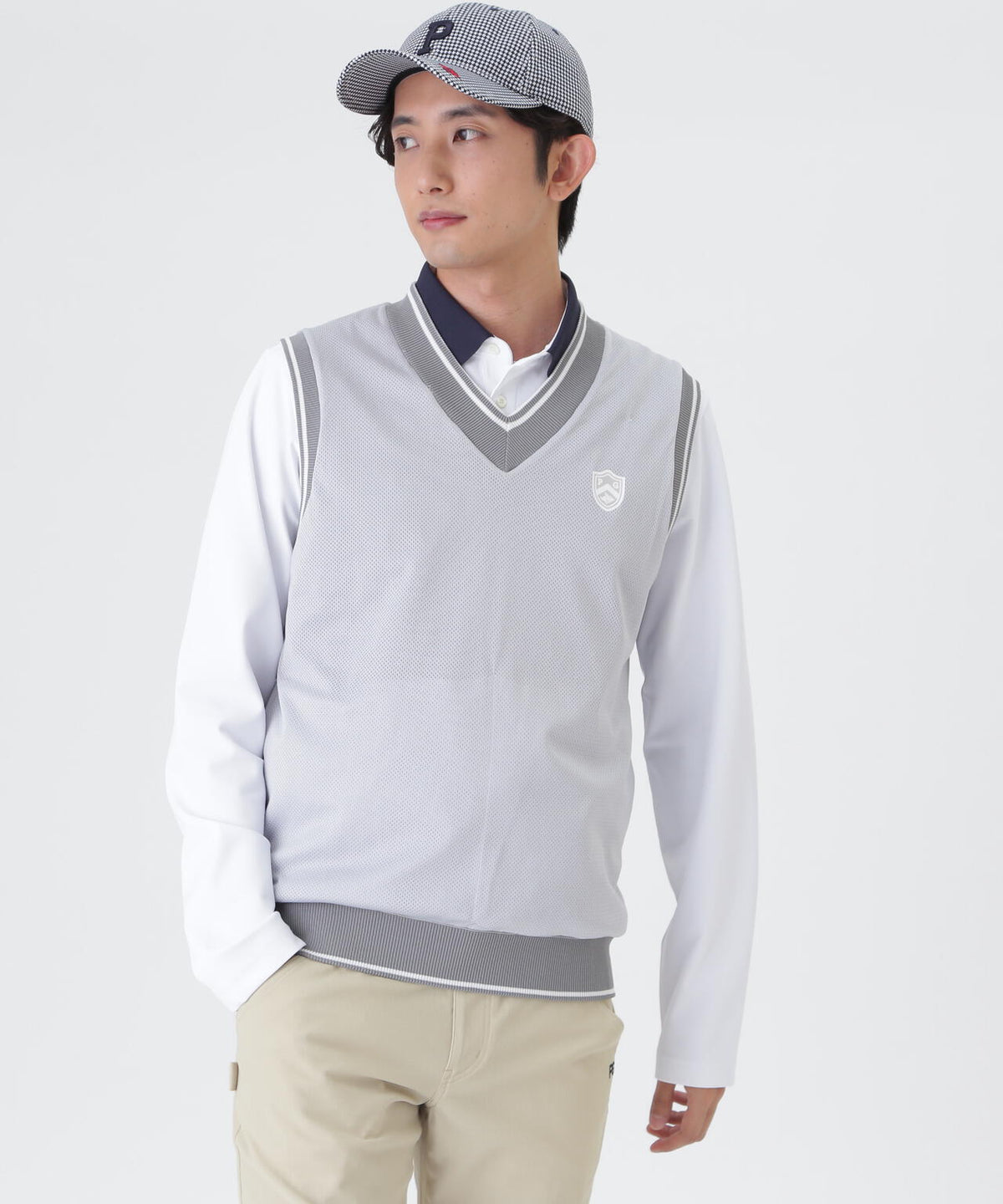 H:182cm/C:93/W:77/H:91 着用サイズ:5