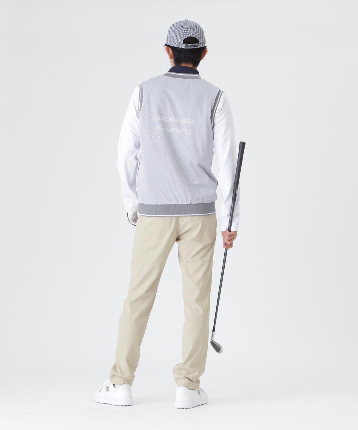 H:182cm/C:93/W:77/H:91 着用サイズ:5