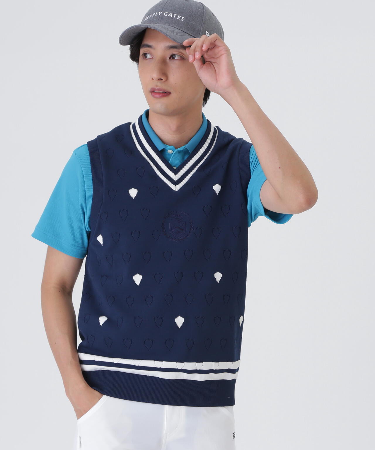 リバーシブルVネックニットベスト ＜エンブレム総柄＞ (MENS) | PEARLY