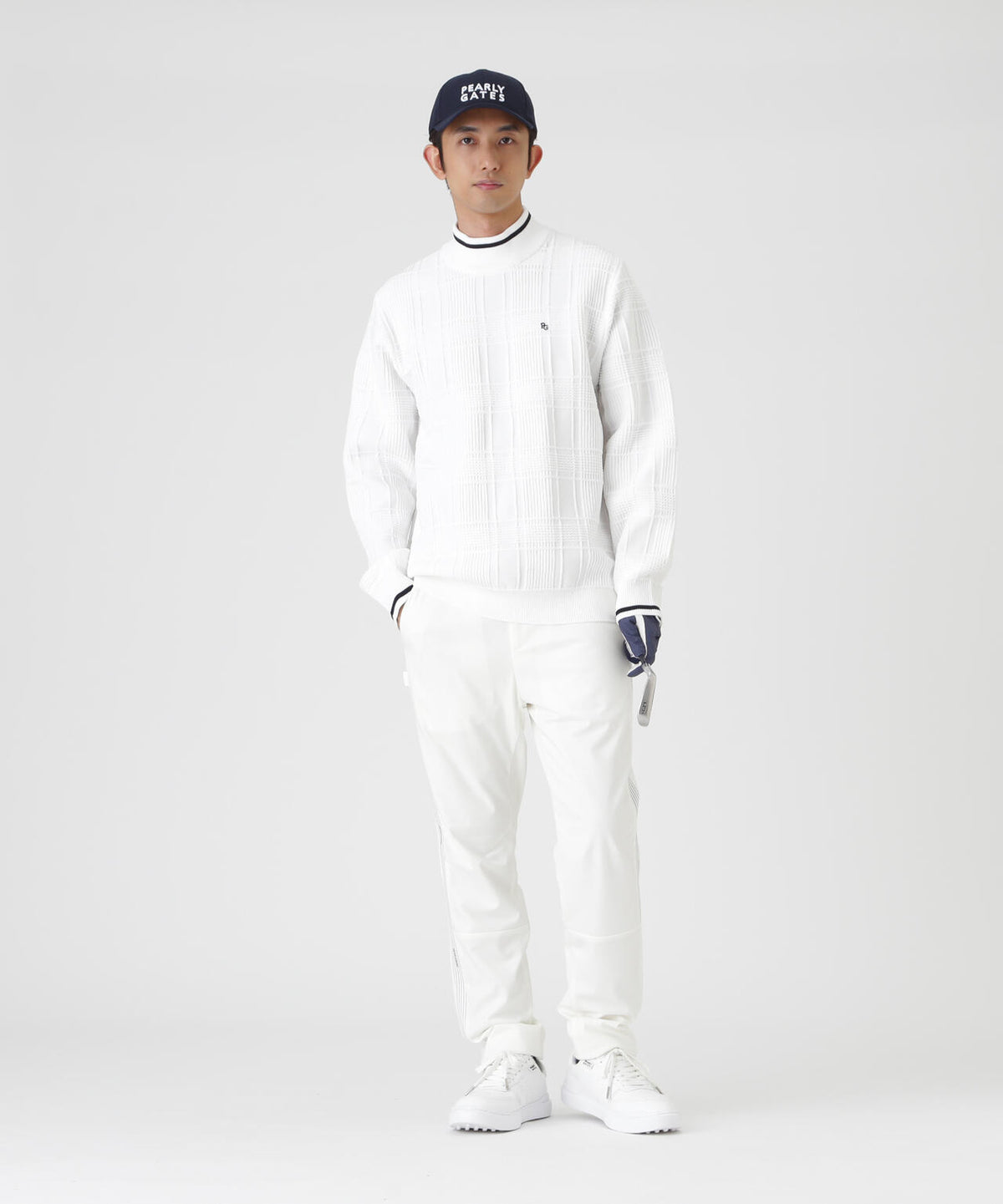 H:182cm/C:93/W:77/H:91 着用サイズ:5