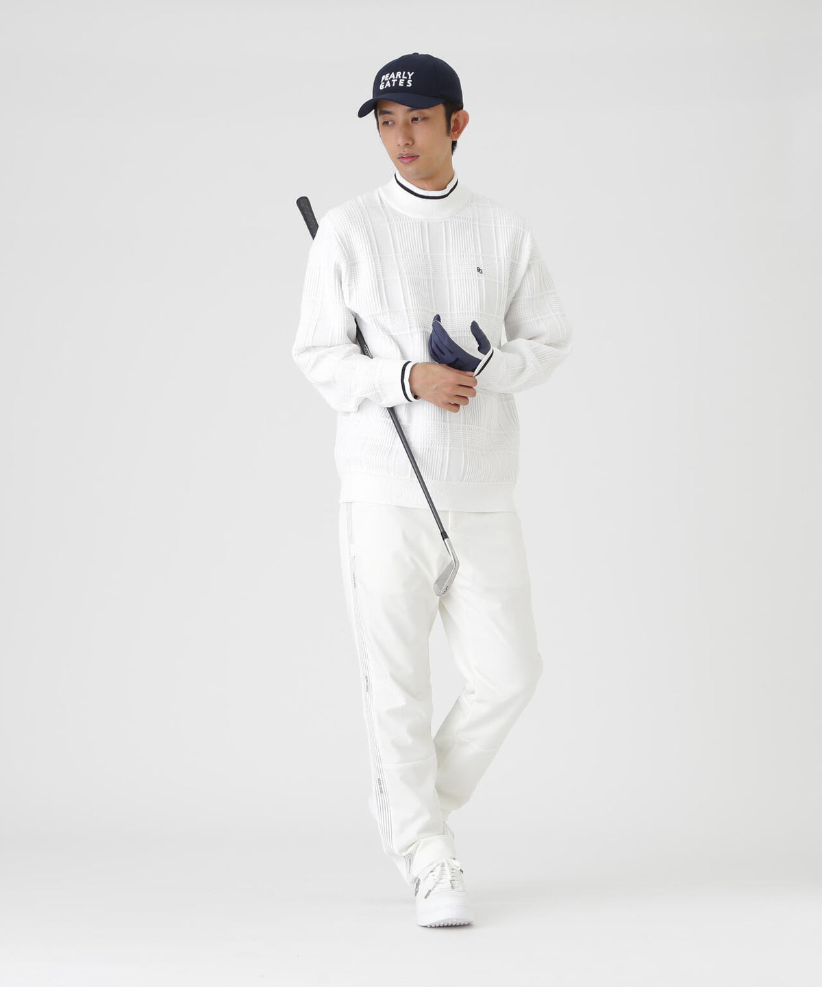 H:182cm/C:93/W:77/H:91 着用サイズ:5