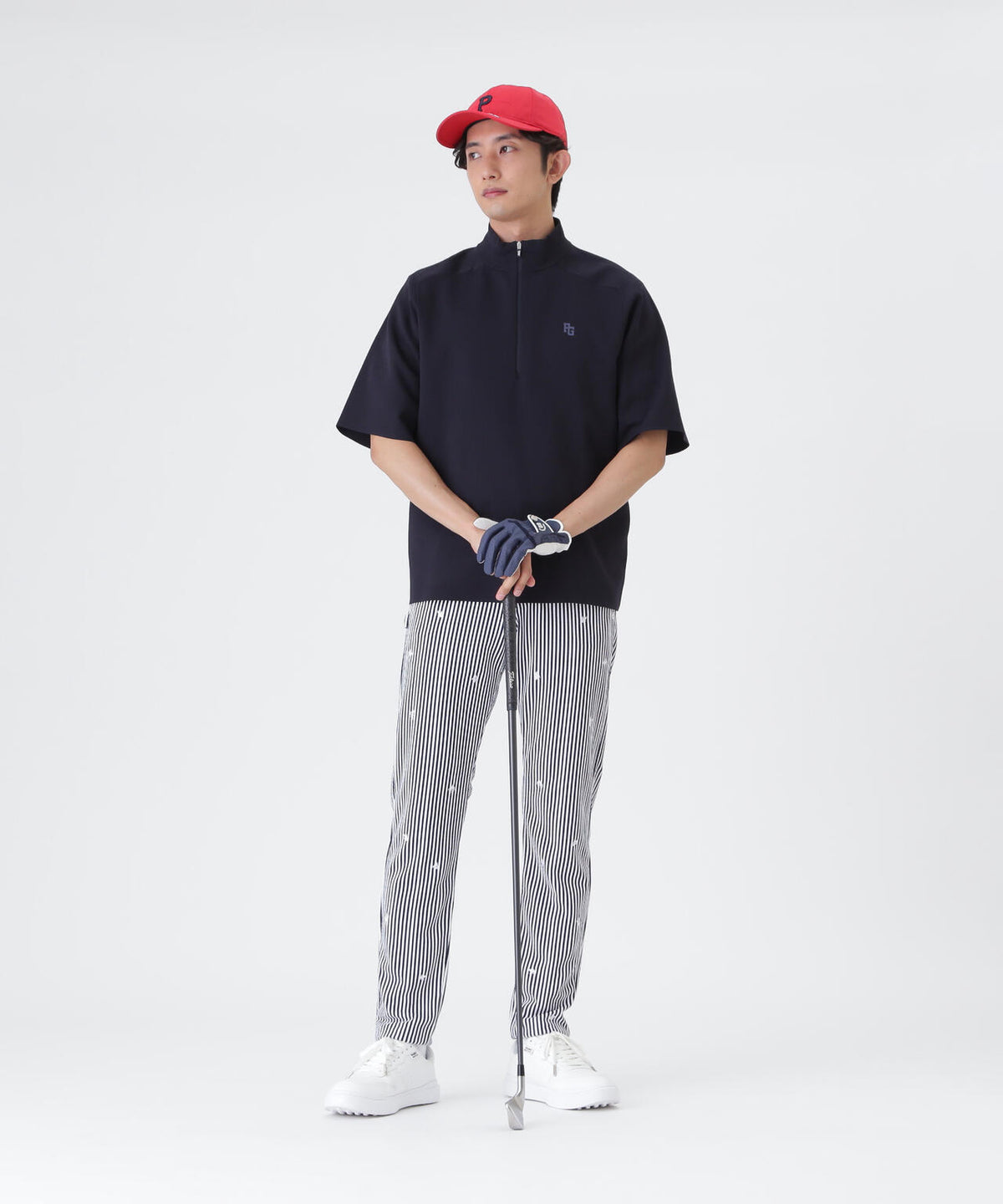 H:182cm/C:93/W:77/H:91 着用サイズ:5