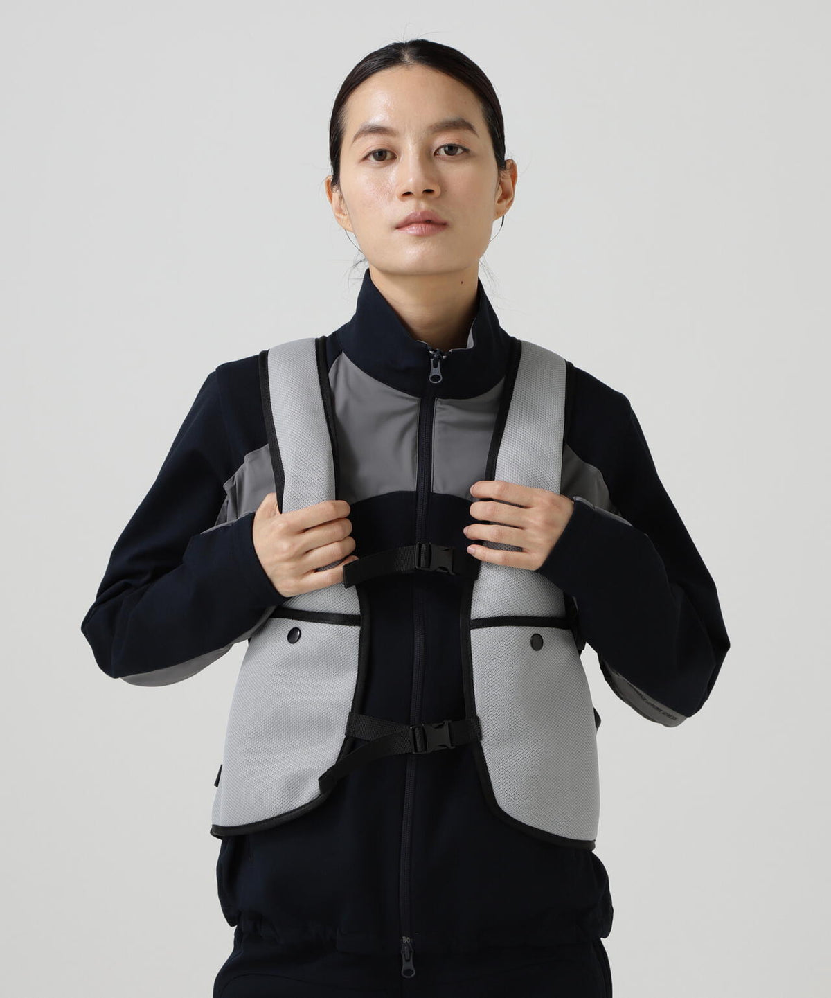 165cm/B:77cm/W:57cm/H:79cm