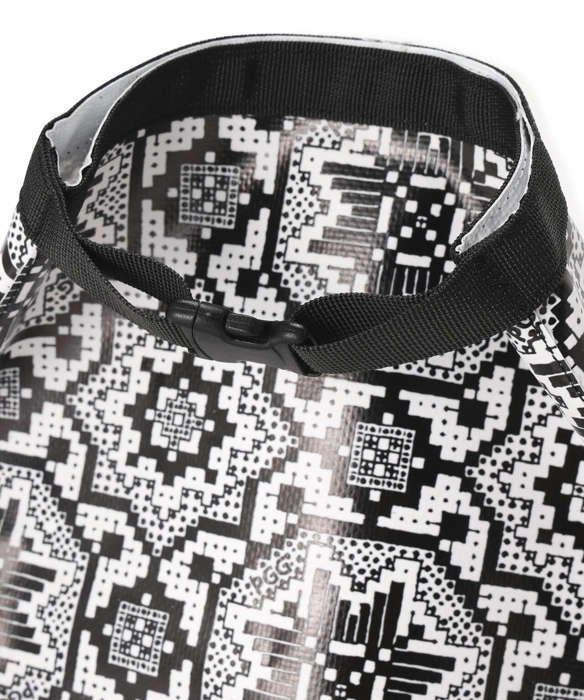 【PGG】【直営店舗&公式オンライン限定】PVCミニショルダーバッグ <フローズン柄> (UNISEX)