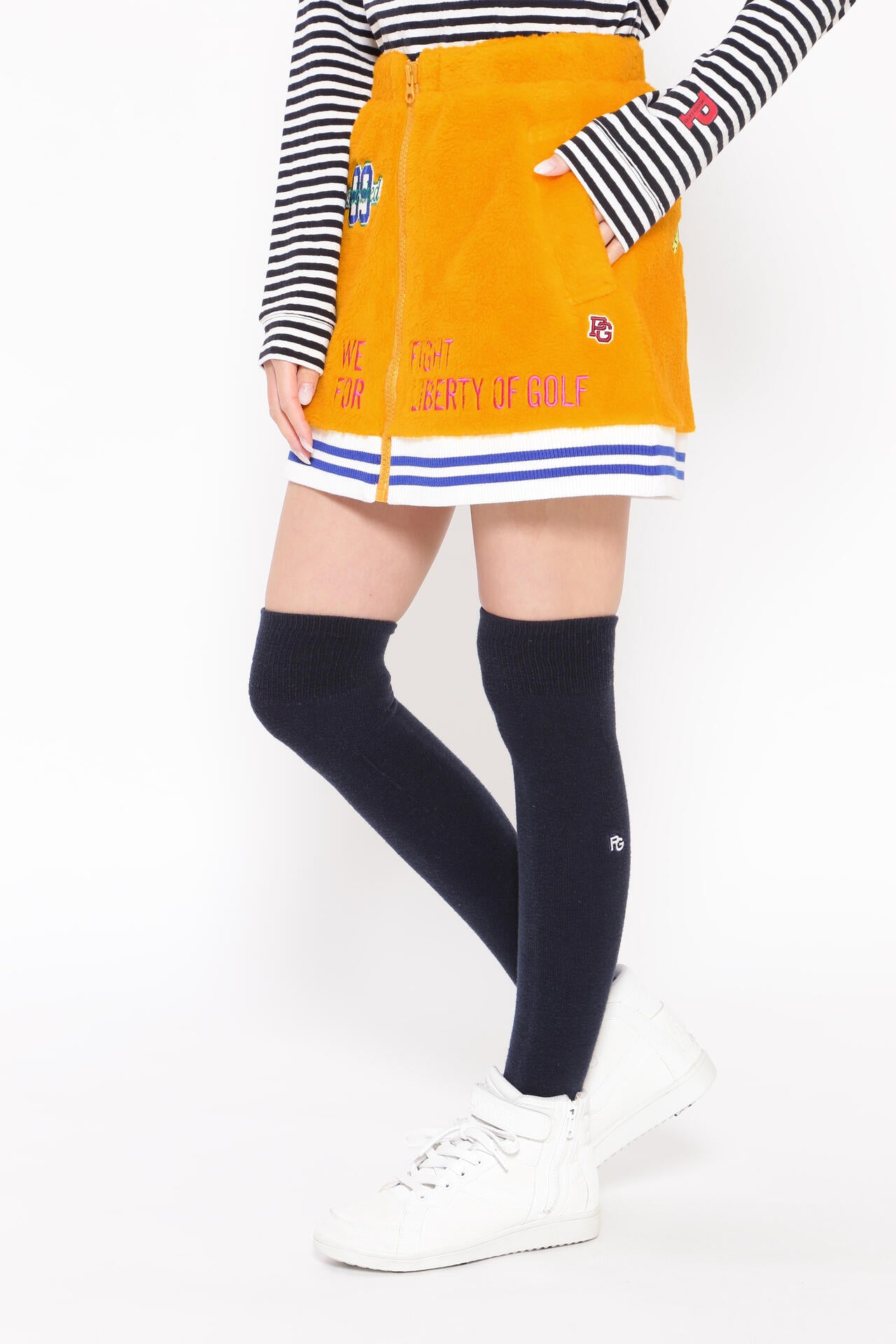 アクリルポリエステルボア フロントジップスカート <カレッジロゴ>