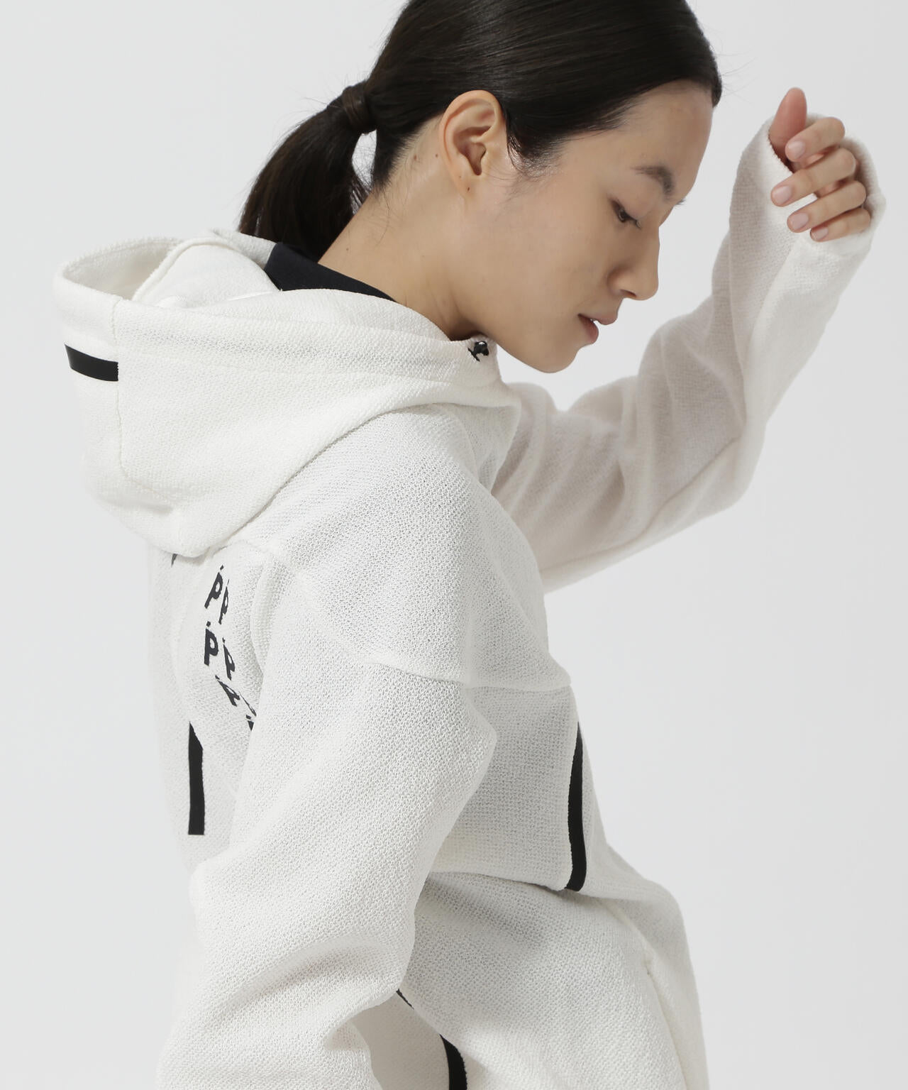 0eb087e1-302d-5b66-858c-2561b4597f7b_Image