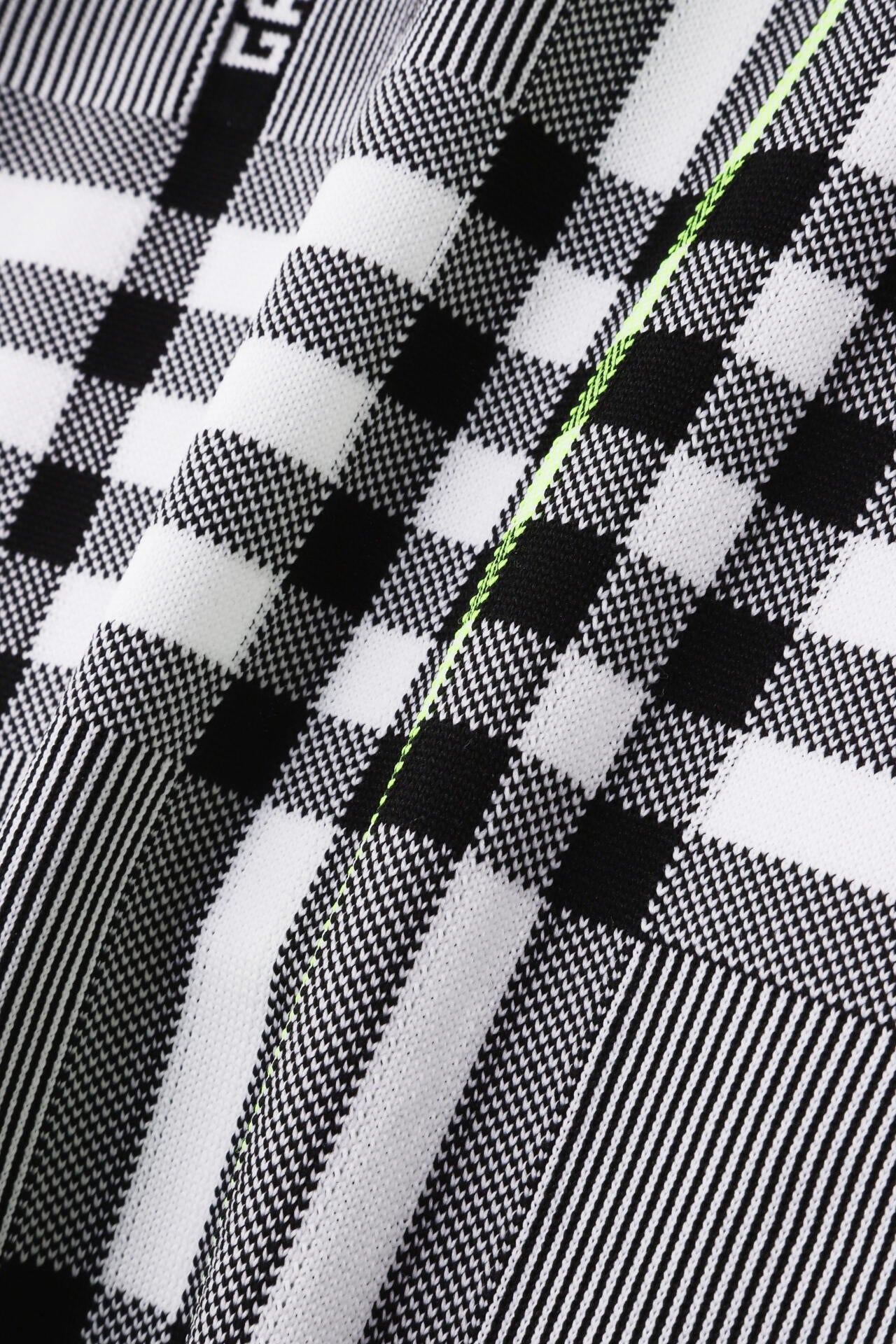 チェック柄クルーネックニットプルオーバー