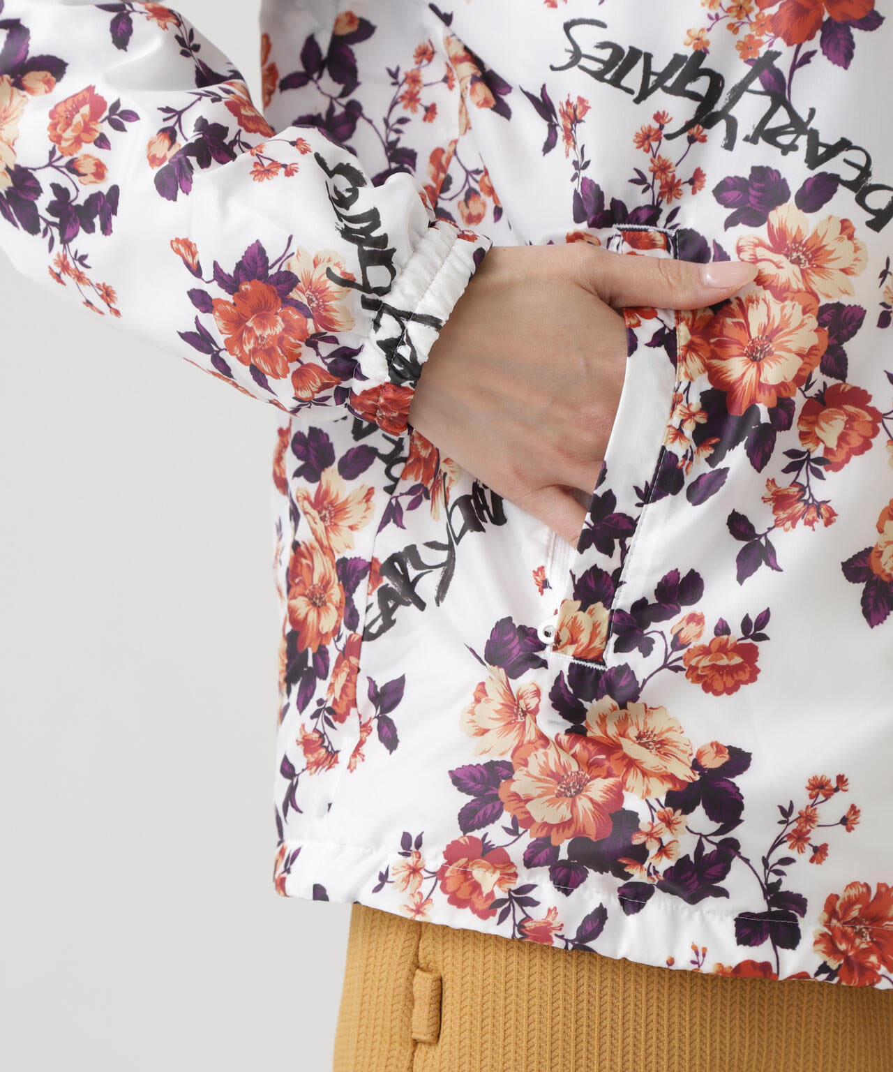 Peミニリップ中綿ジップアップブルゾン <繊細花柄>