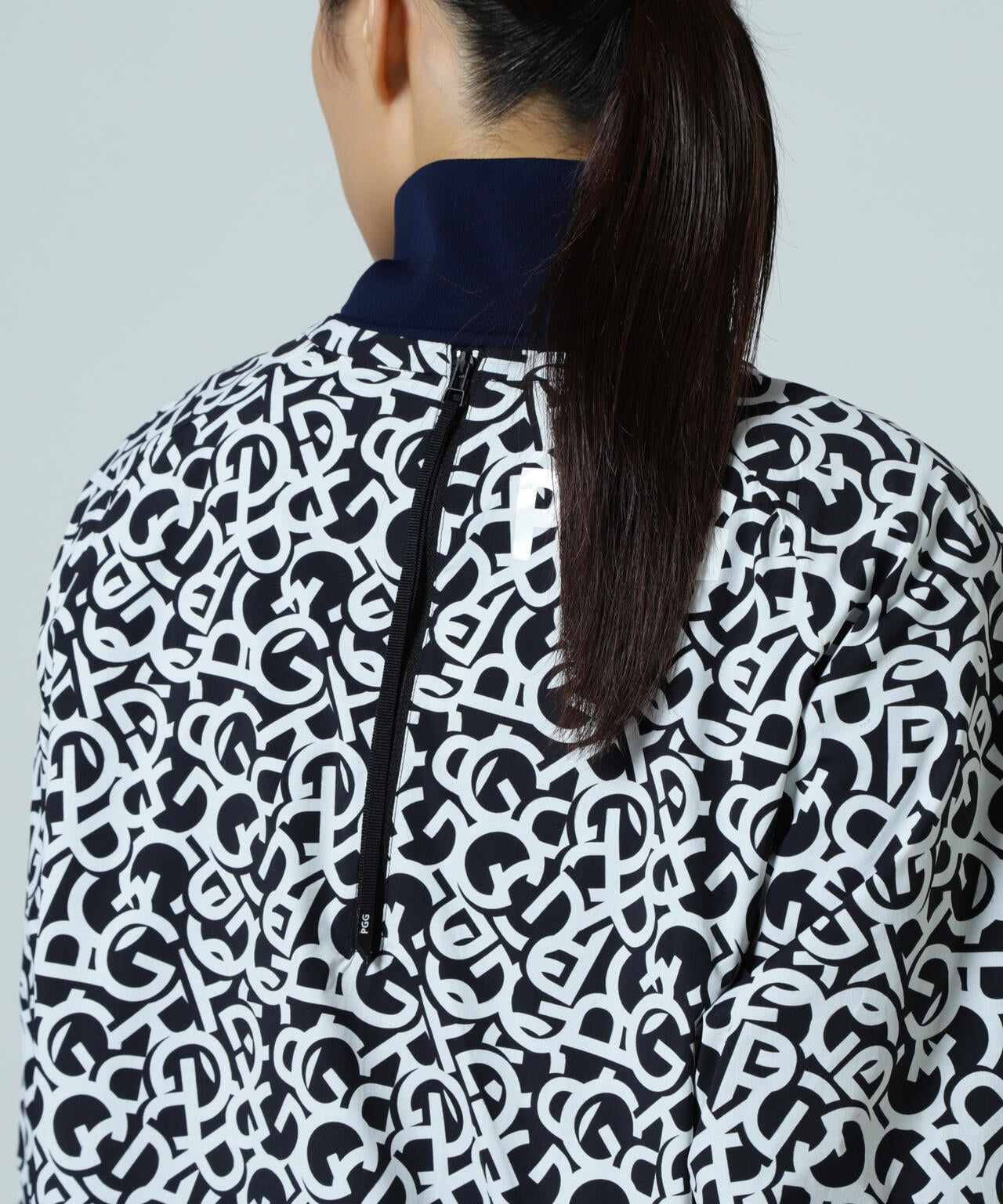 【PGG】【直営店舗&公式オンライン限定】Nyストレッチリップストップ×エプシロン <ロゴ総柄> (LADIES)