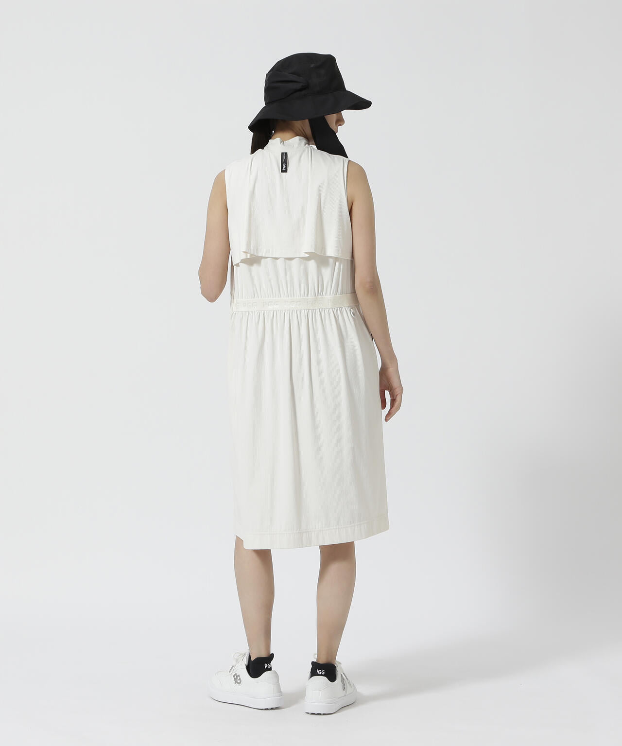 【PGG】【直営店舗&公式オンライン限定】Nyストライプ2WAYスリーブレスモックネックワンピース (LADIES)