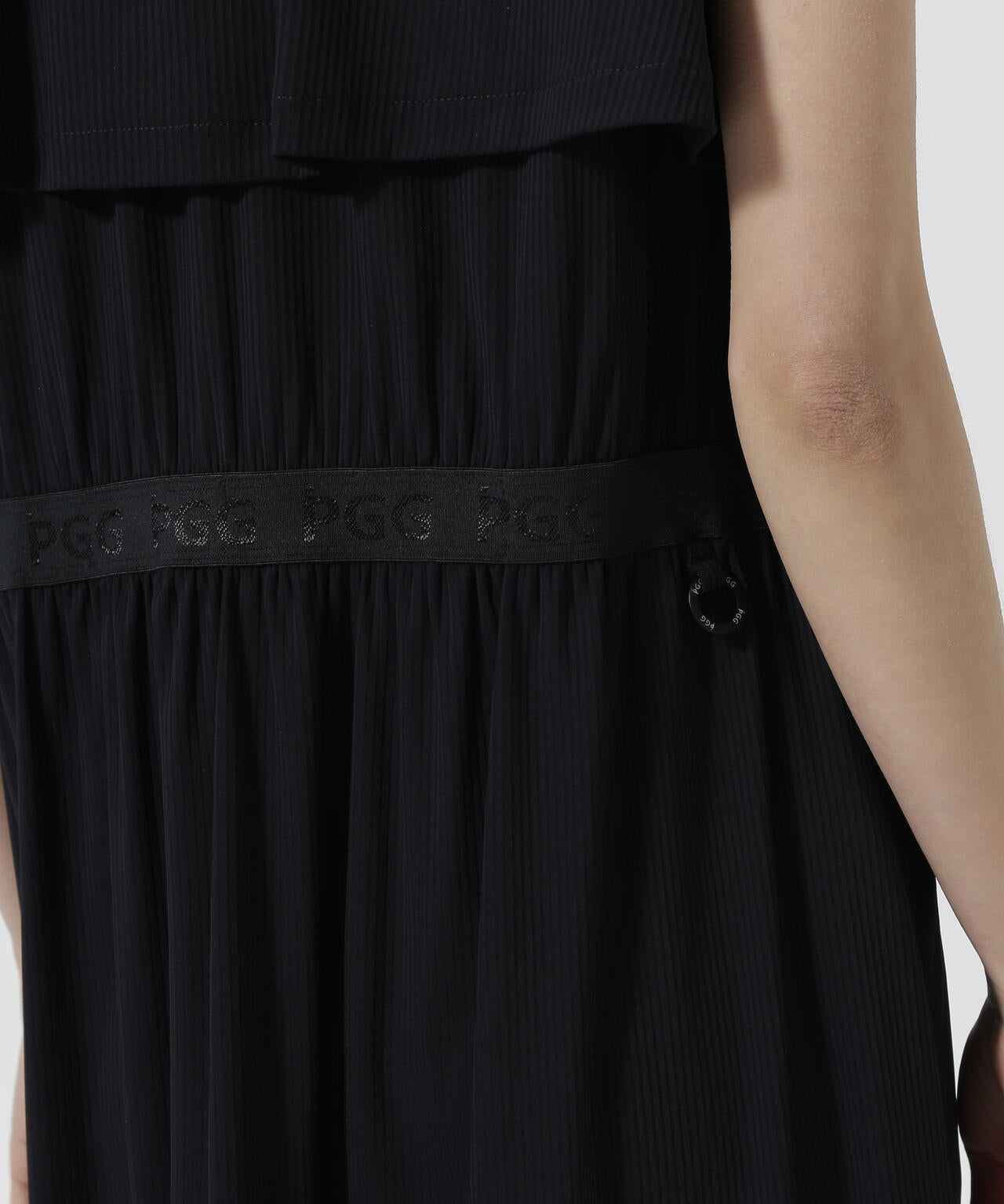 【PGG】【直営店舗&公式オンライン限定】Nyストライプ2WAYスリーブレスモックネックワンピース (LADIES)