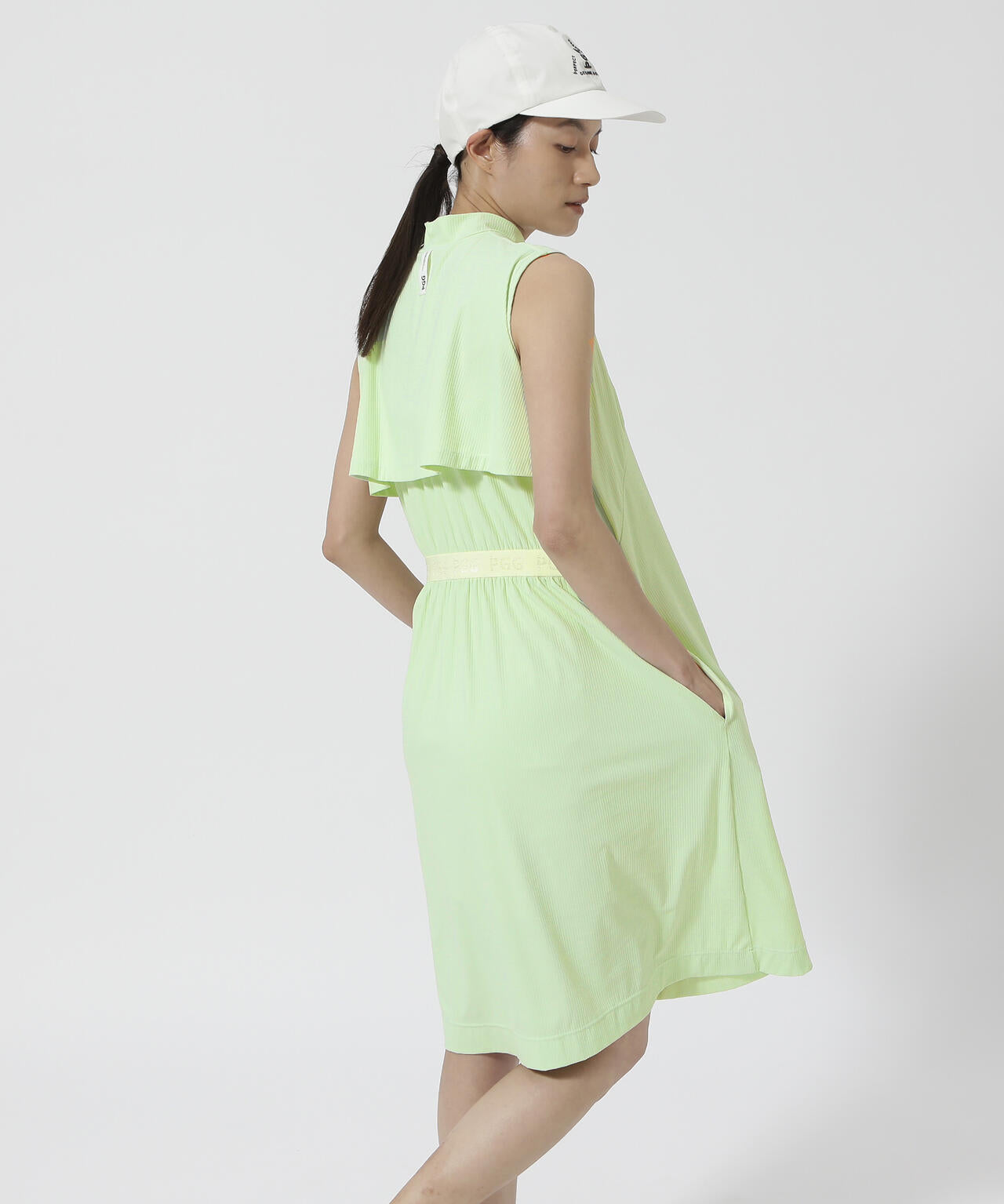 【PGG】【直営店舗&公式オンライン限定】Nyストライプ2WAYスリーブレスモックネックワンピース (LADIES)