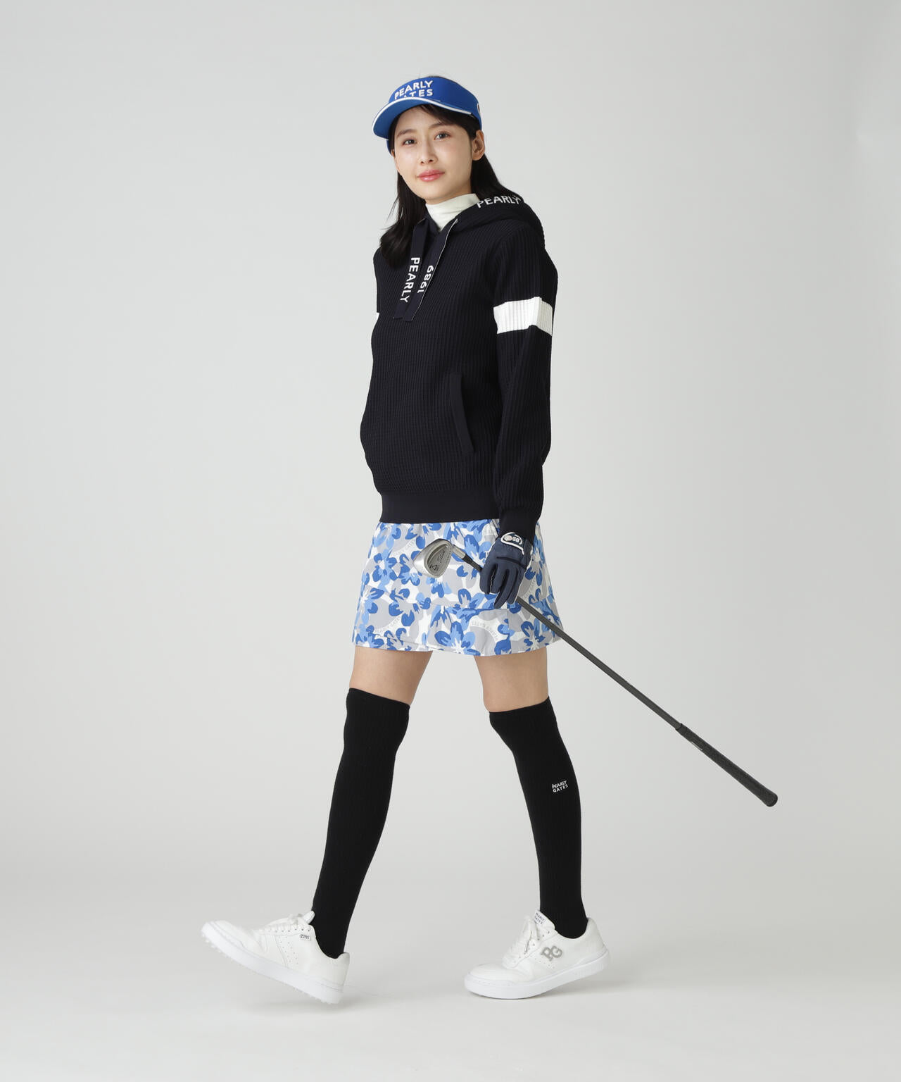 Peストレッチドビー中綿スカート <ラフ花ロゴ小柄>