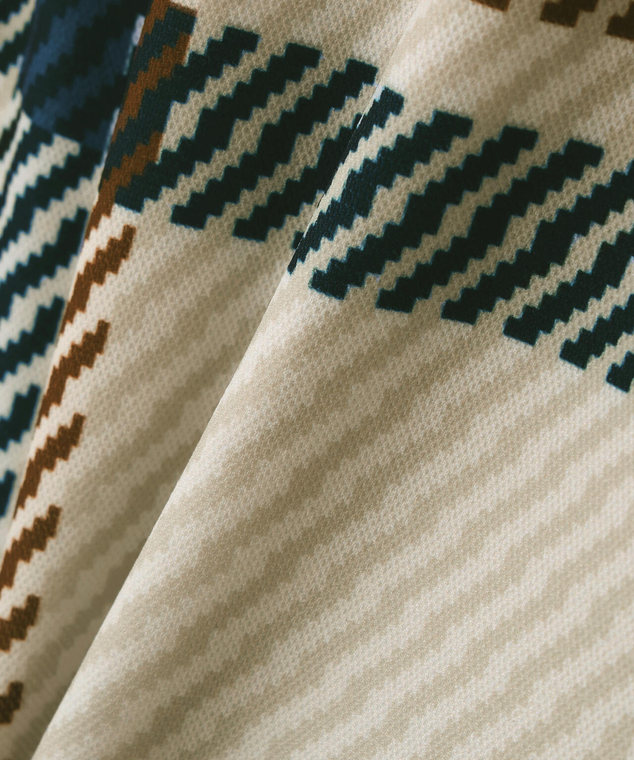 Peスパンダンボールメッシュスカート