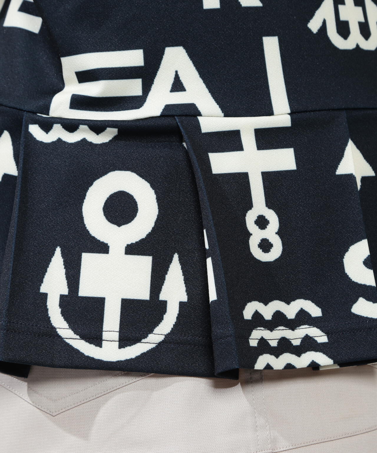 梨地半袖ポロシャツ <アンカーロゴ総柄>