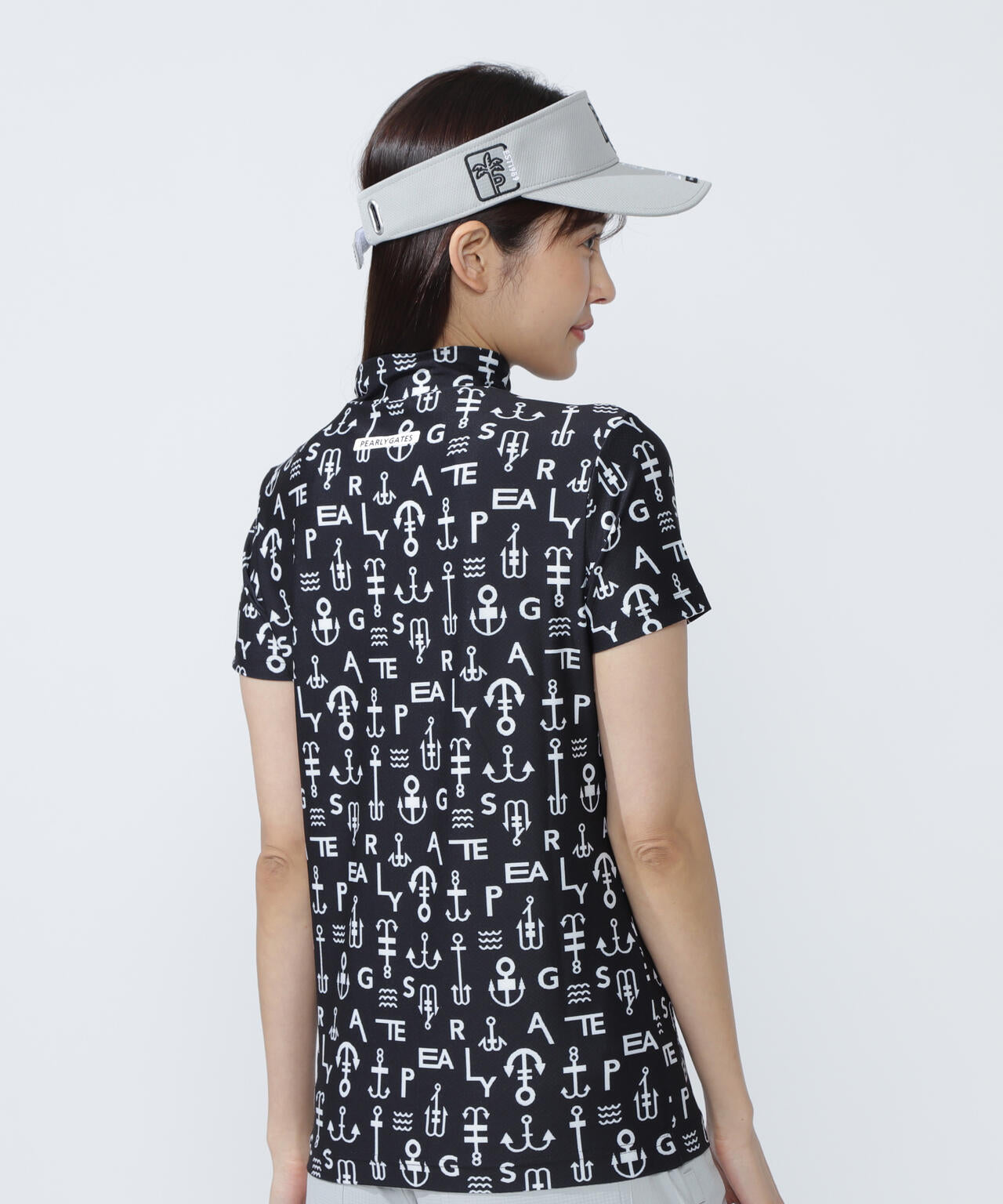 アンカーロゴ柄プリント半袖モックネックカットソー